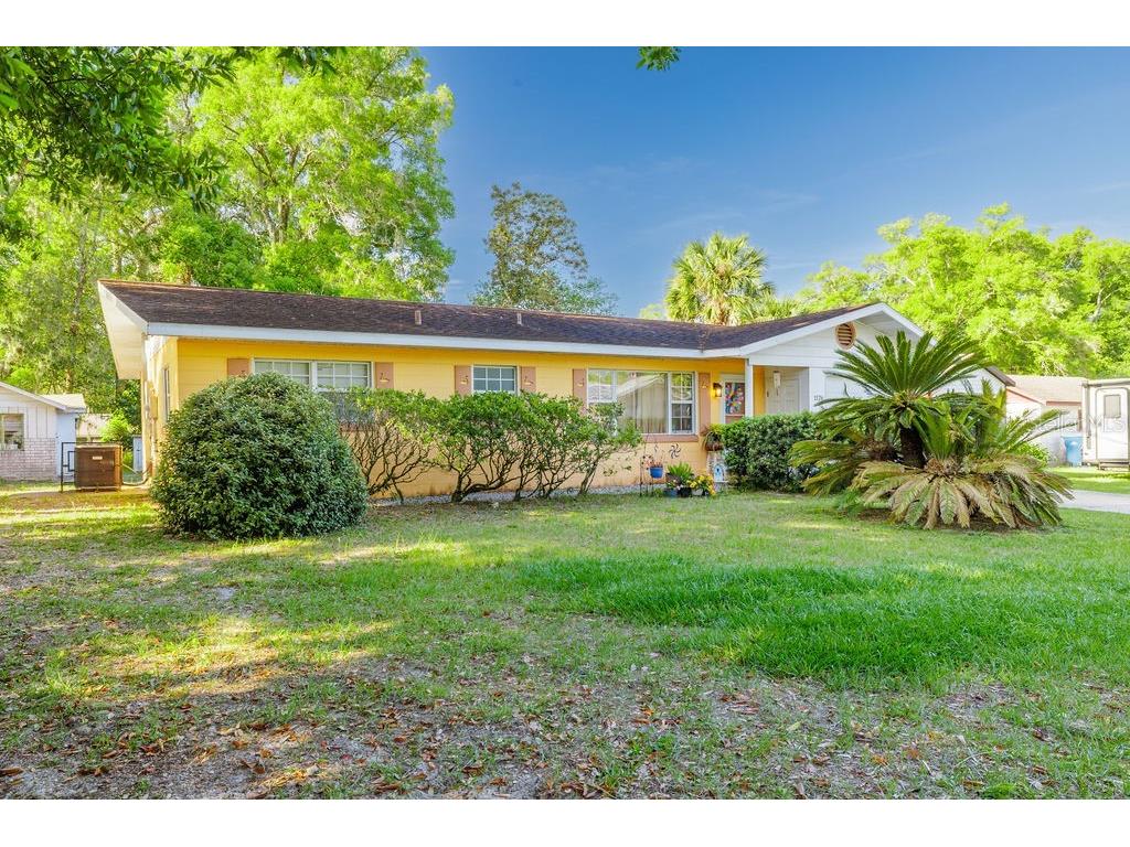 1126 Stevens Avenue Deland FL 32720 V4948604 image1