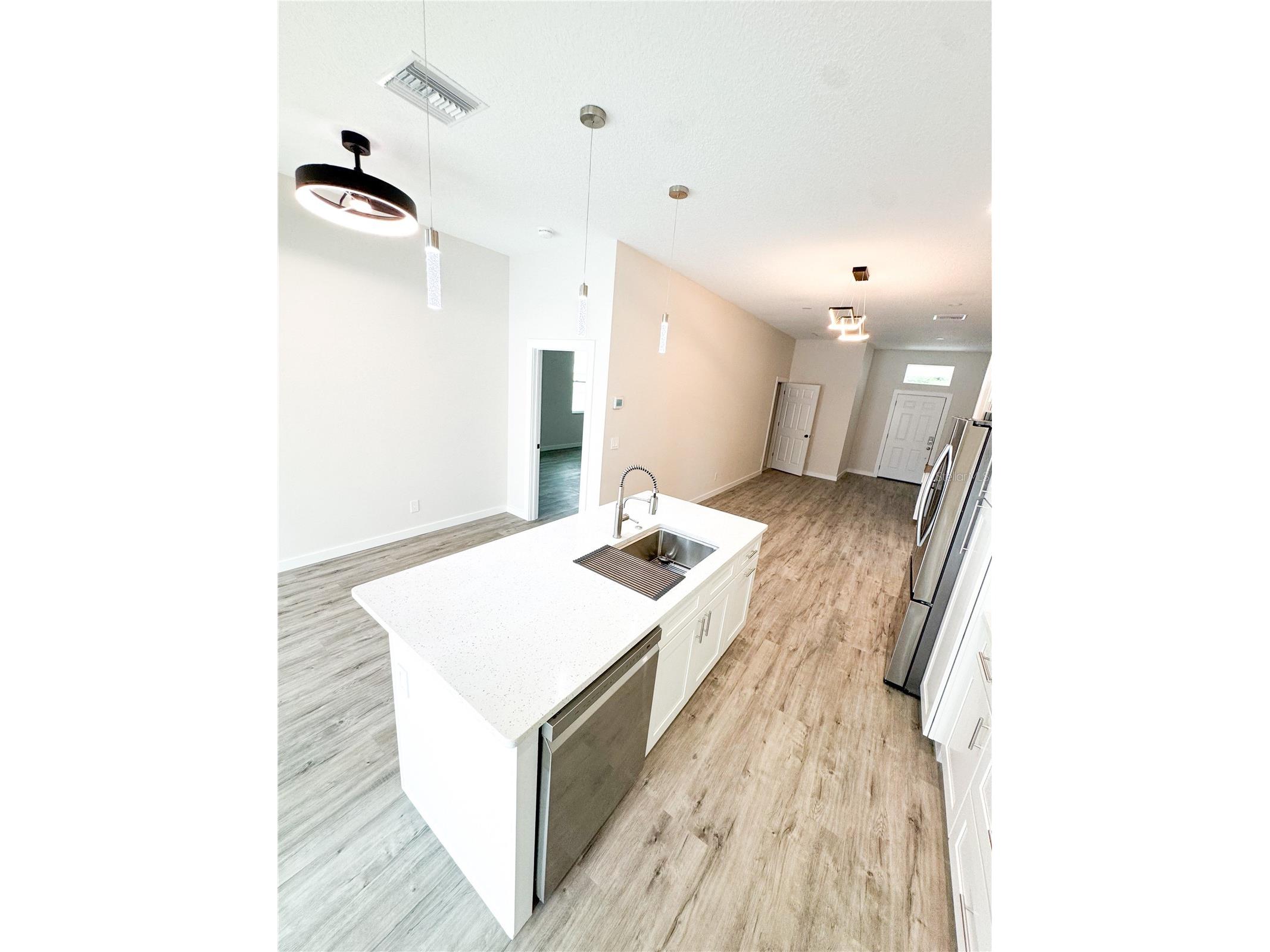 1126 Tangerine Street Clearwater FL 33755 TB8434518 image6