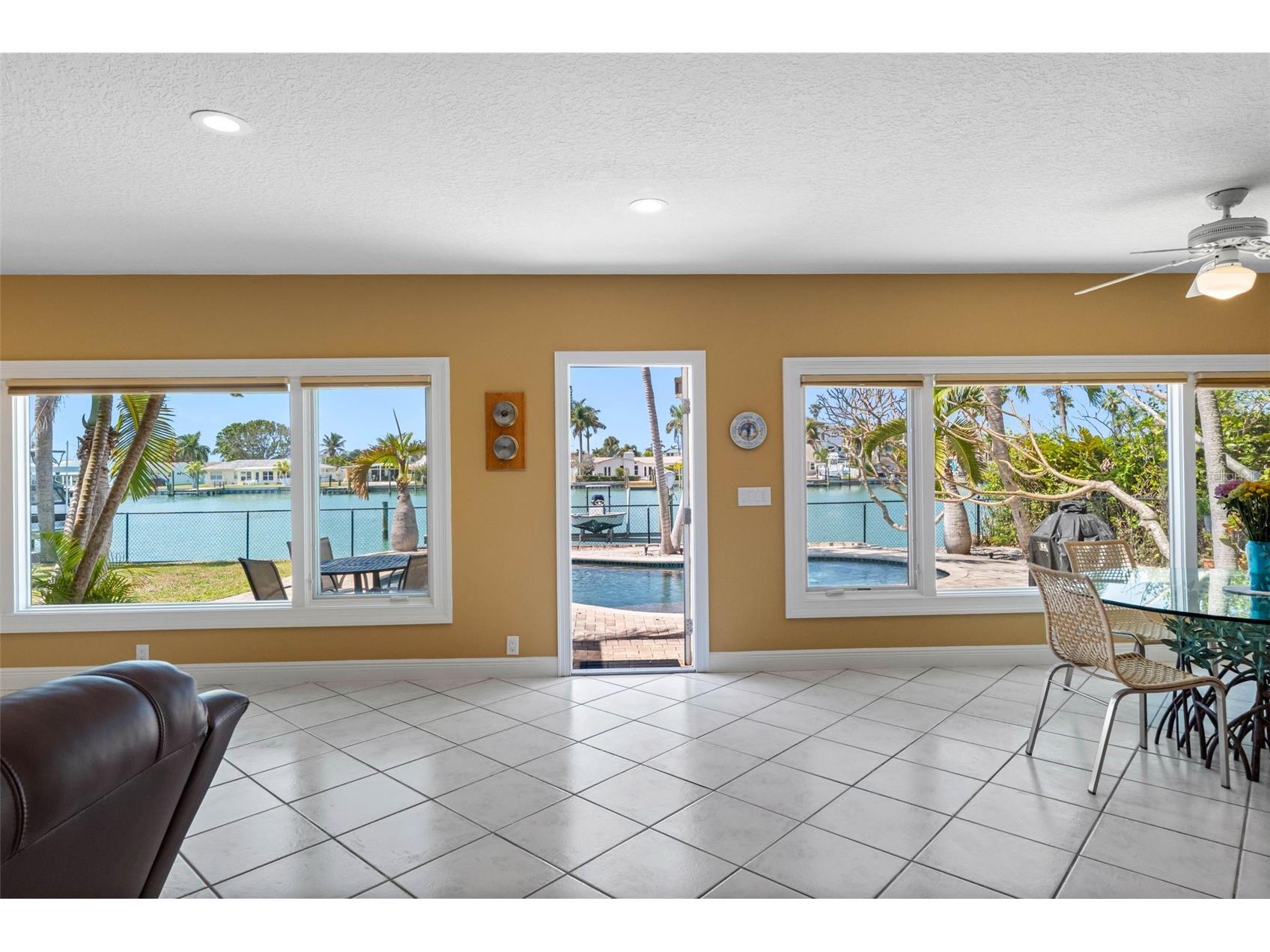 11260 5th Street E Treasure Island FL 33706 - BOCA CIEGA BAY TB8488607 image19