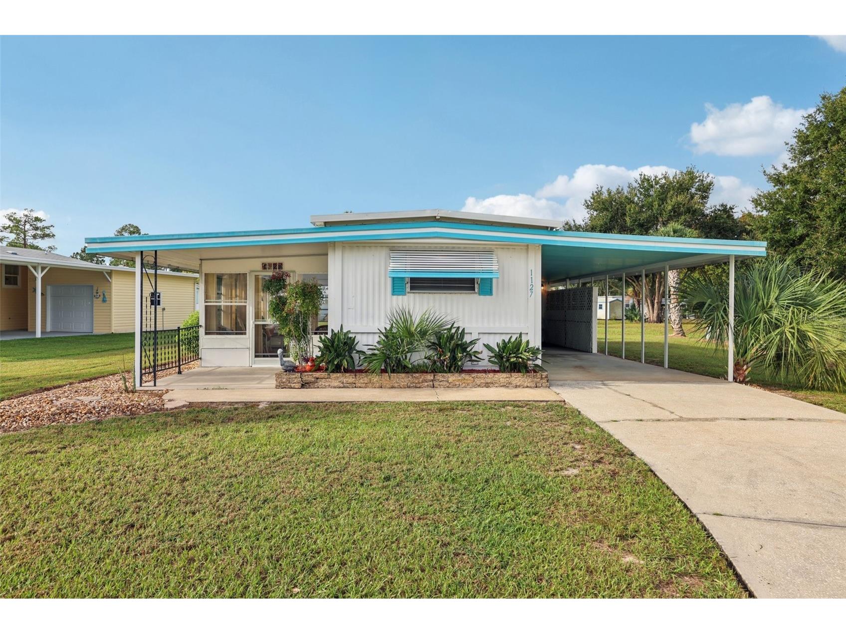 1127 Belmont Circle Tavares FL 32778 G5102731 image1