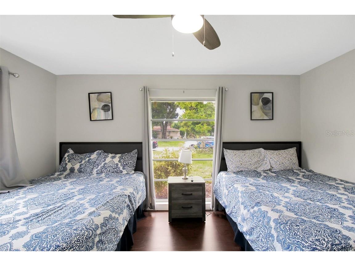 1127 De Leo Drive Sarasota FL 34243 A4633872 image24