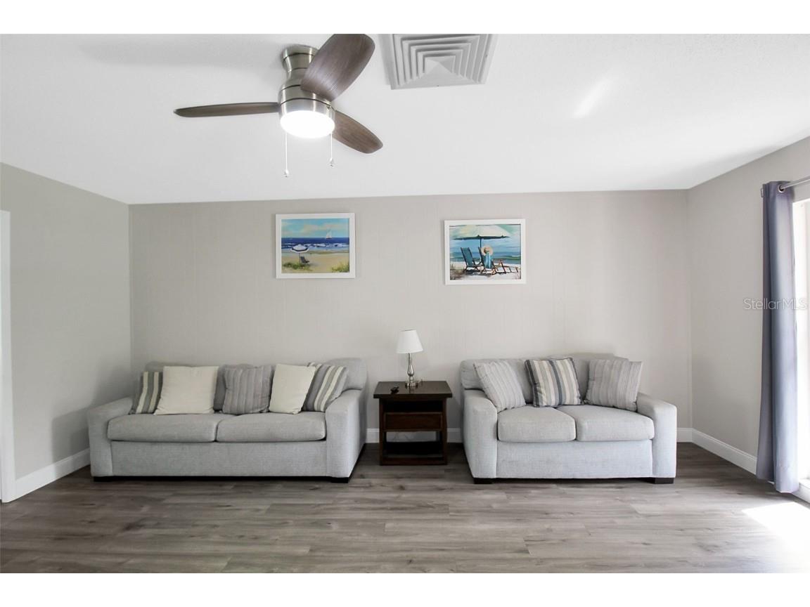 1127 De Leo Drive Sarasota FL 34243 A4633872 image6