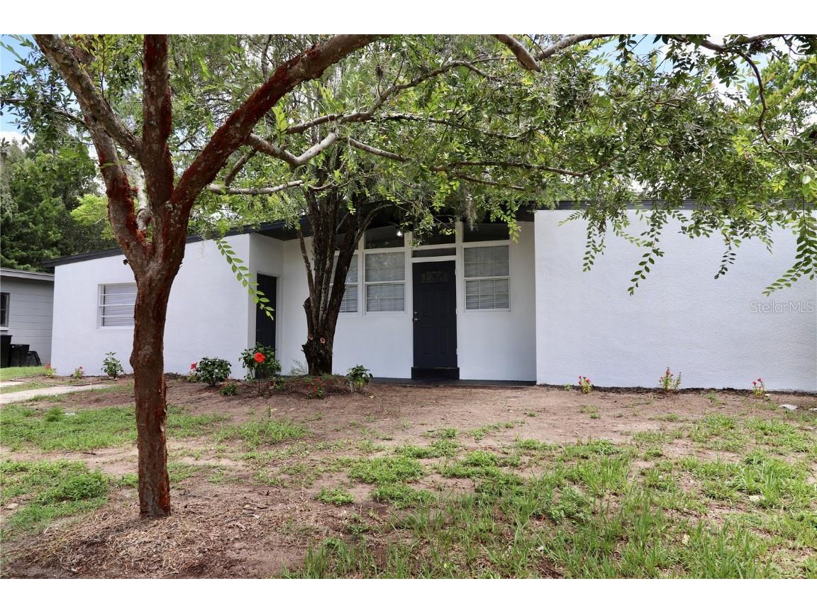 1127 Dogwood Avenue Tampa FL 33613 T3466518 image1