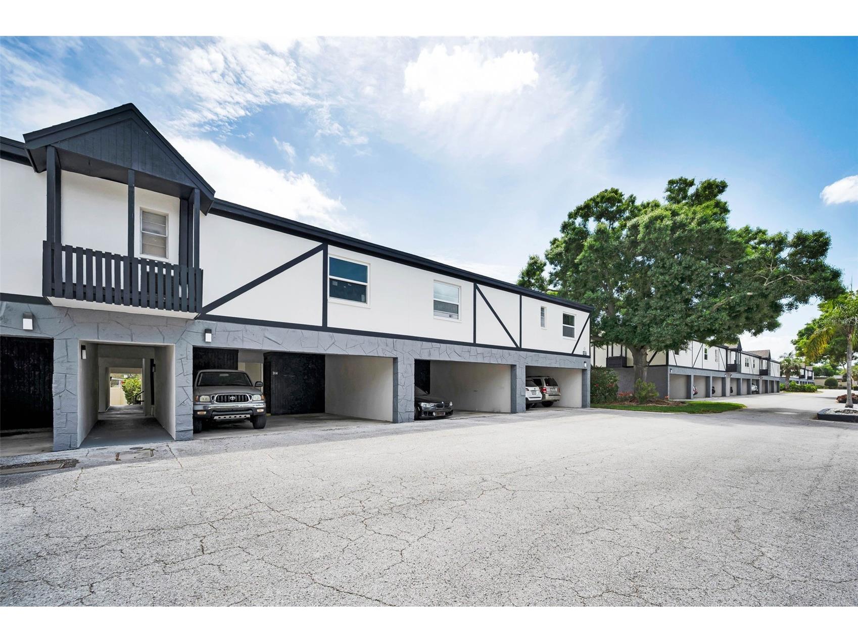 1127 King Arthur Court #309 Dunedin FL 34698 TB8492504 image2