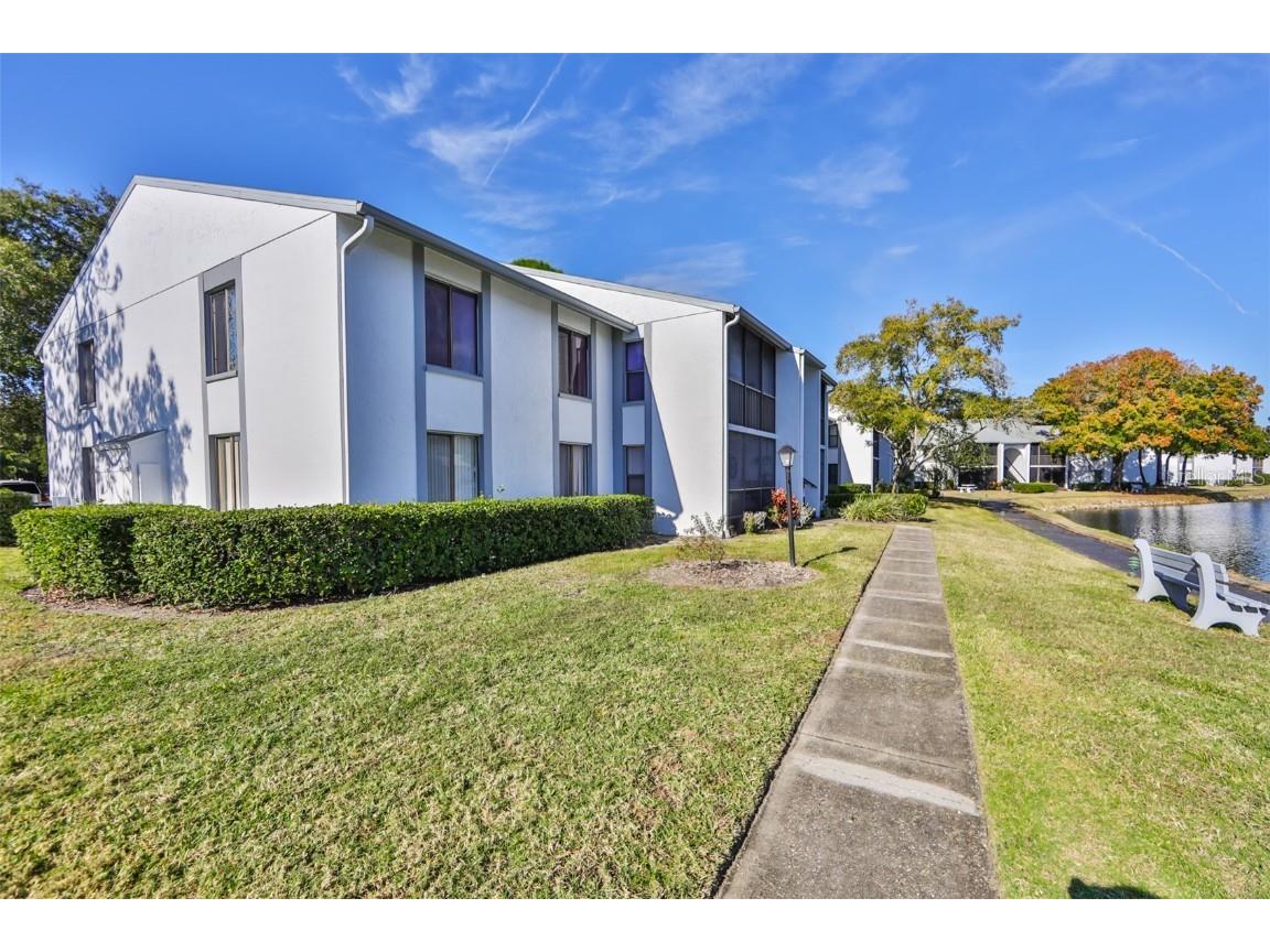 1127 Pine Ridge Circle W #G2 Tarpon Springs FL 34688 U8146612 image1