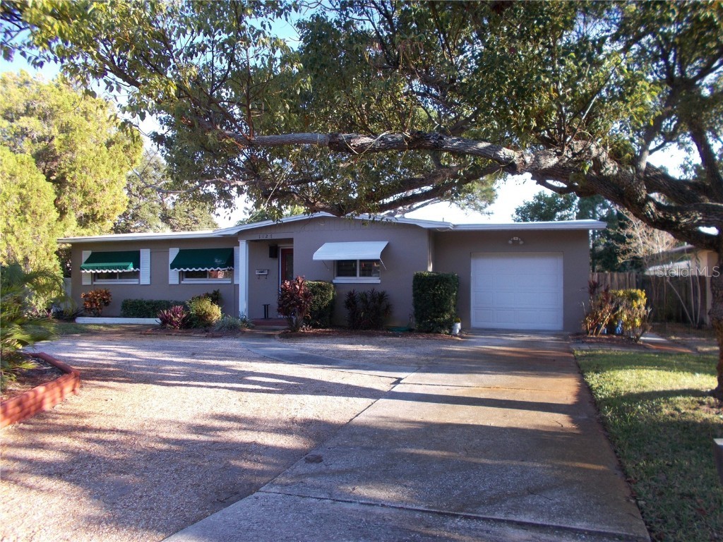 1127 Russell Drive N Saint Petersburg FL 33710 U8220439 image1