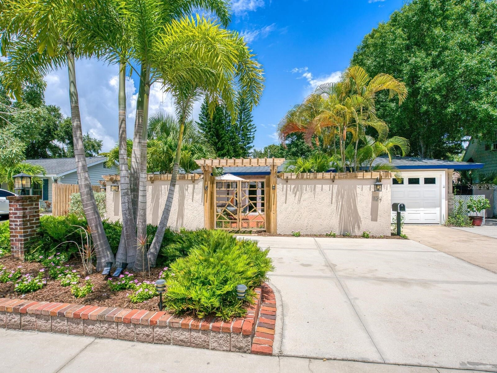 1127 S Osprey Avenue Sarasota FL 34236 A4689734 image1