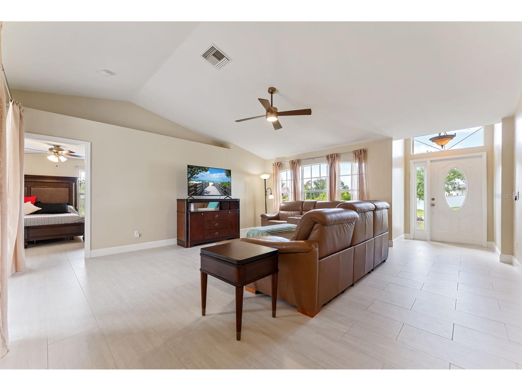 1127 SW 29th Street Cape Coral FL 33914 A4699369 image4