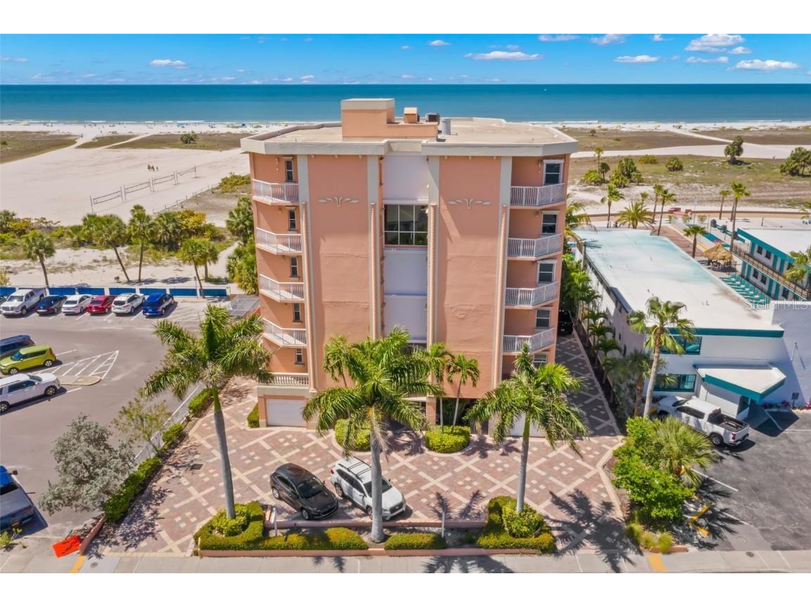 11270 Gulf Boulevard #4 Treasure Island FL 33706 - GULF OF MEXICO T3496544 image1