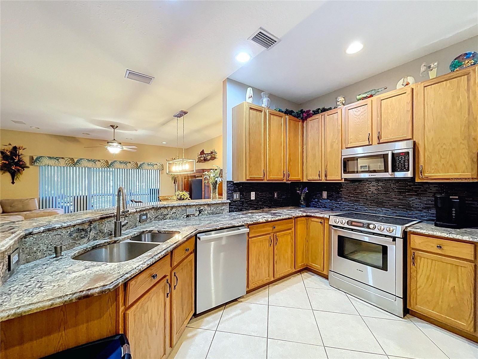 11273 Kapok Grand Circle Madeira Beach FL 33708 TB8478866 image4