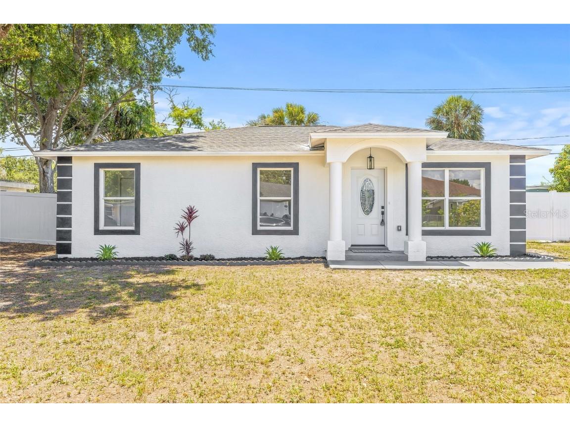 1128 Eau Claire Circle Tampa FL 33619 TB8389946 image1