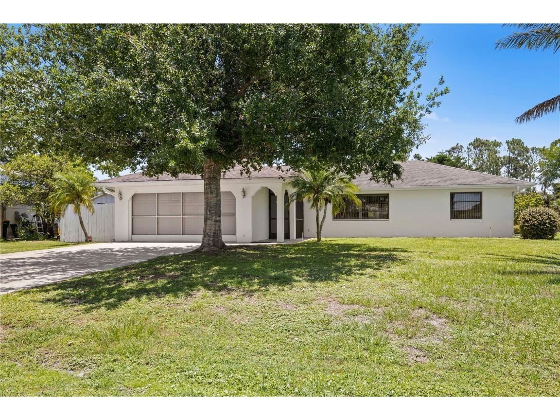 1128 Inverness Street Port Charlotte FL 33952 C7477401 image1