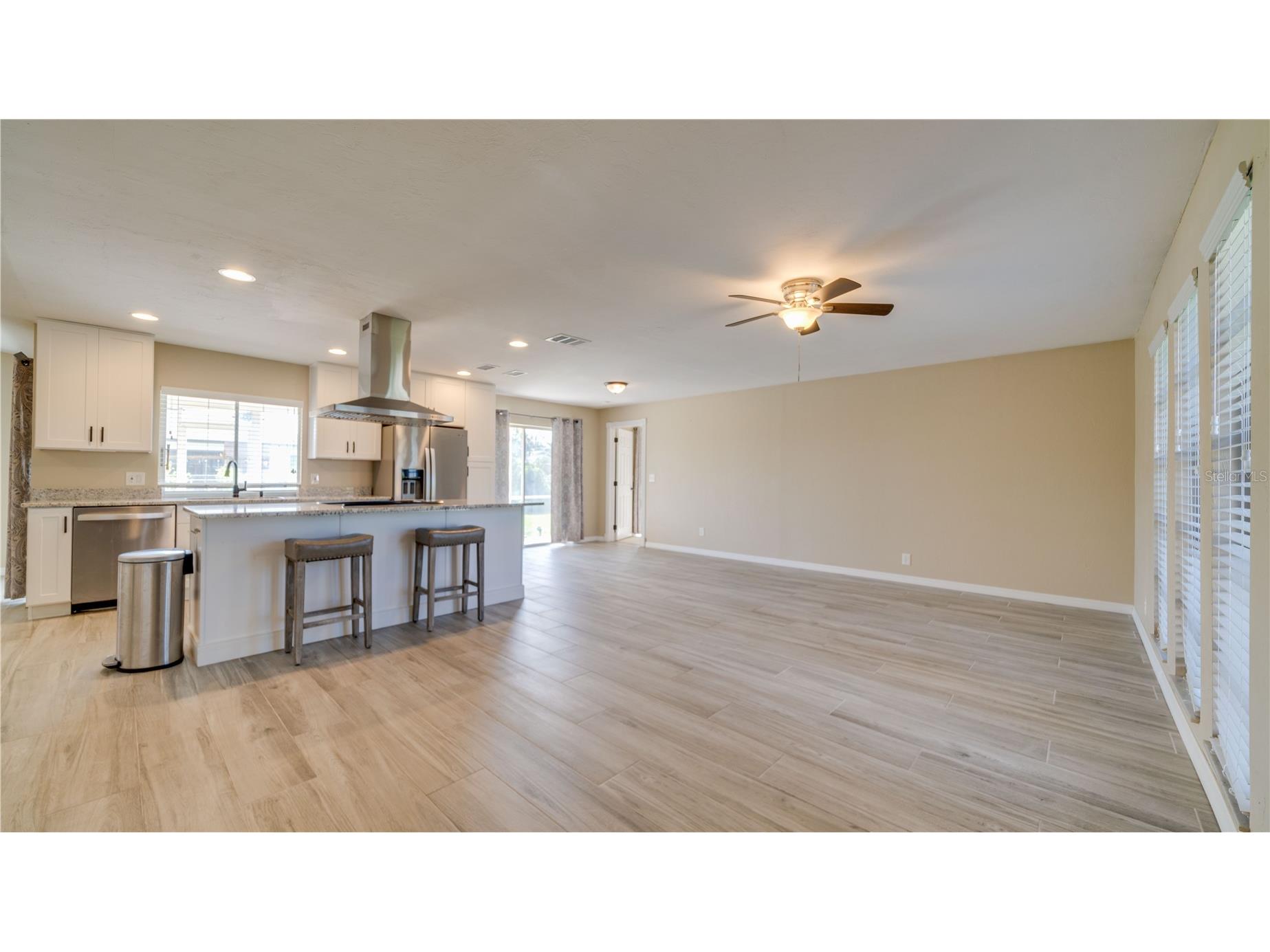 1128 SE 29th Terrace Cape Coral FL 33904 C7522800 image3