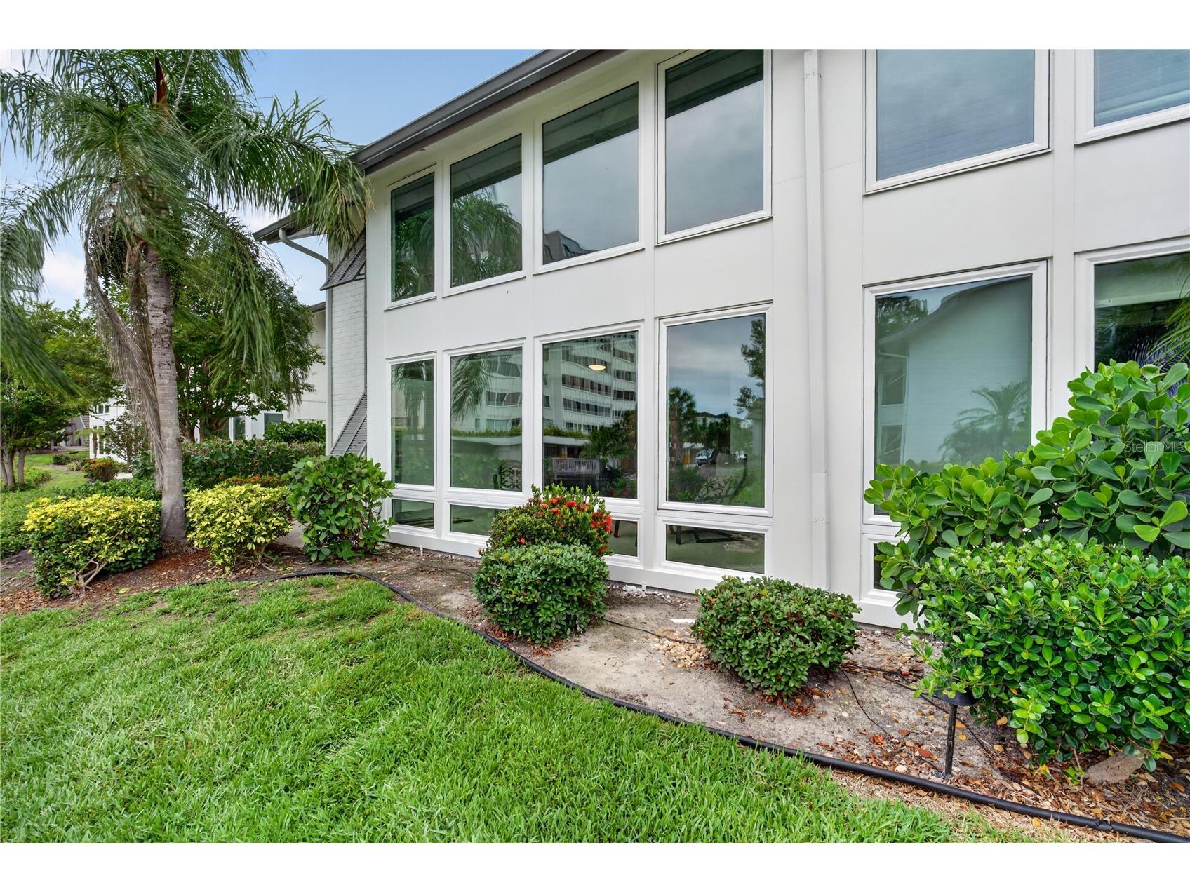 1128 W Peppertree Lane #111 Sarasota FL 34242 A4695723 image25