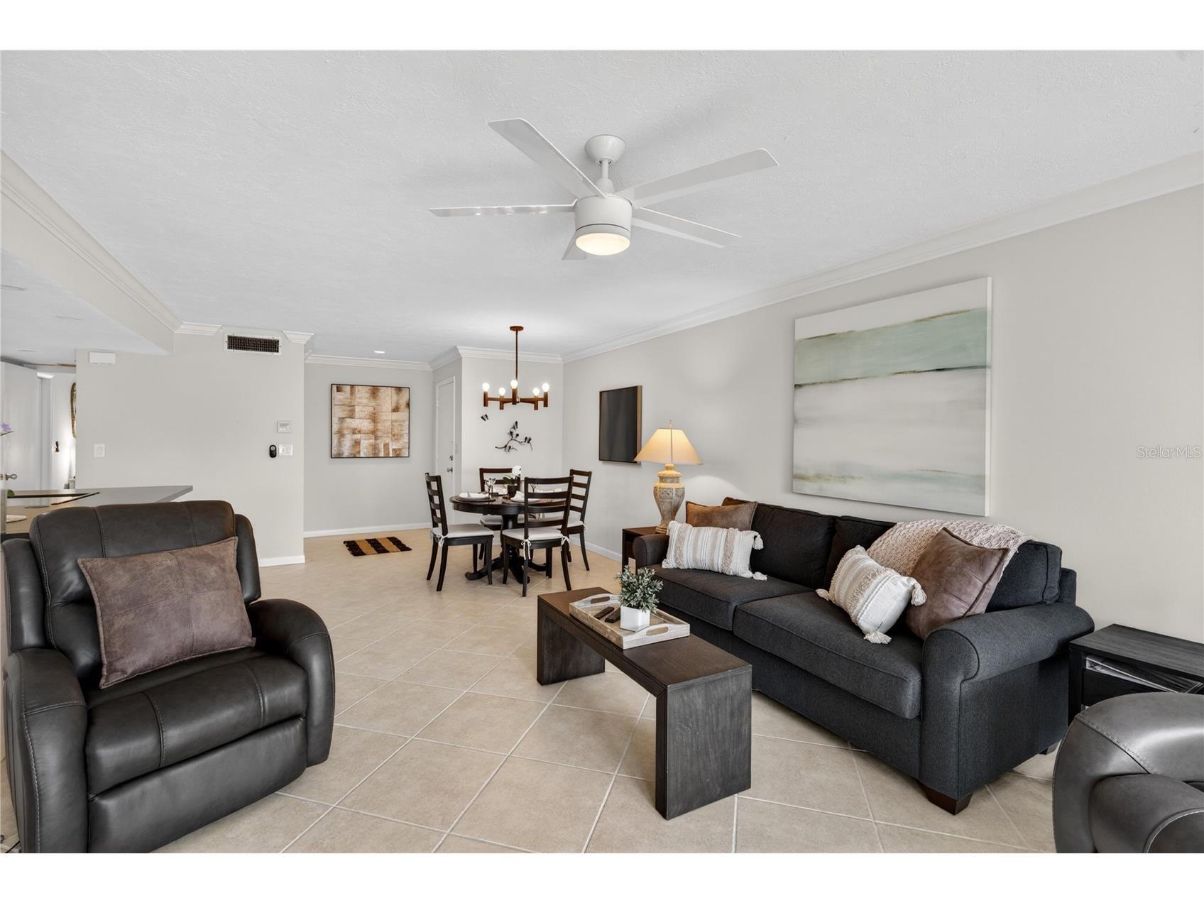 1128 W Peppertree Lane #111 Sarasota FL 34242 A4695723 image9