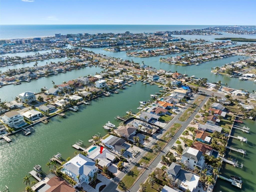 11280 7th Street E Treasure Island FL 33706 - BOCA CIEGA BAY TB8336171 image1