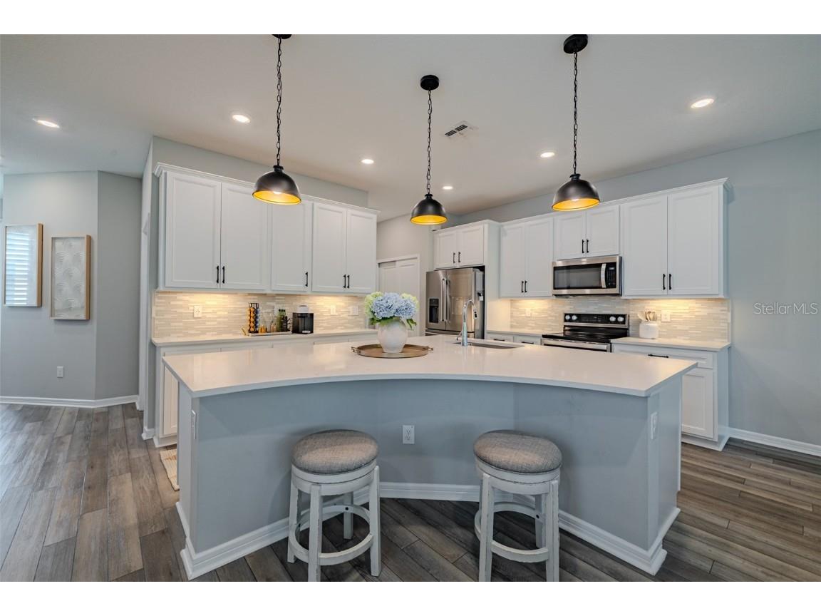 11282 Beach Walk Way NE Saint Petersburg FL 33716 TB8432404 image2