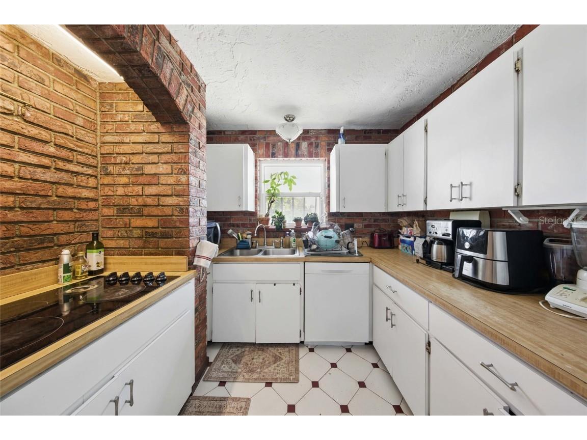 11285 8th Street E Treasure Island FL 33706 - BOCA CIEGA BAY TB8389581 image10