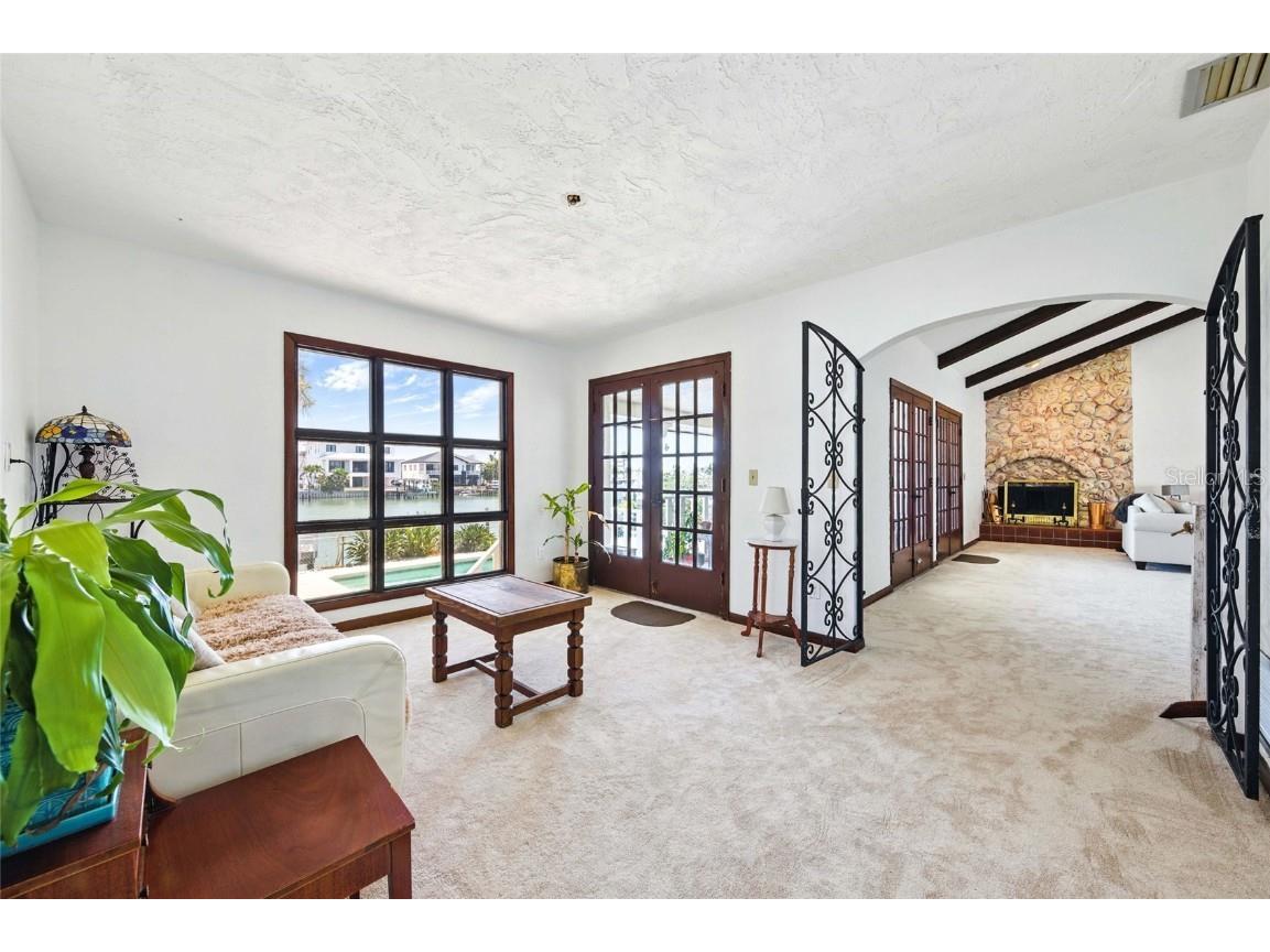 11285 8th Street E Treasure Island FL 33706 - BOCA CIEGA BAY TB8389581 image14