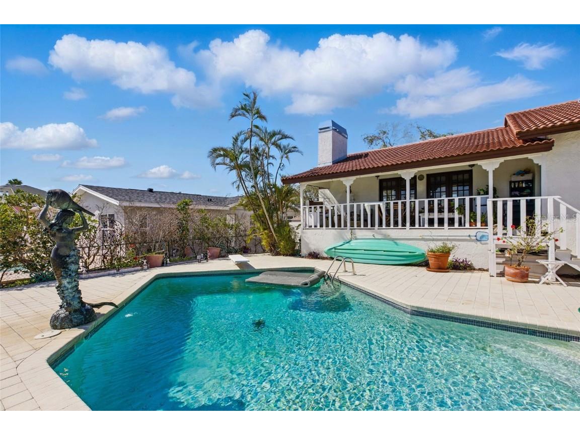 11285 8th Street E Treasure Island FL 33706 - BOCA CIEGA BAY TB8389581 image2