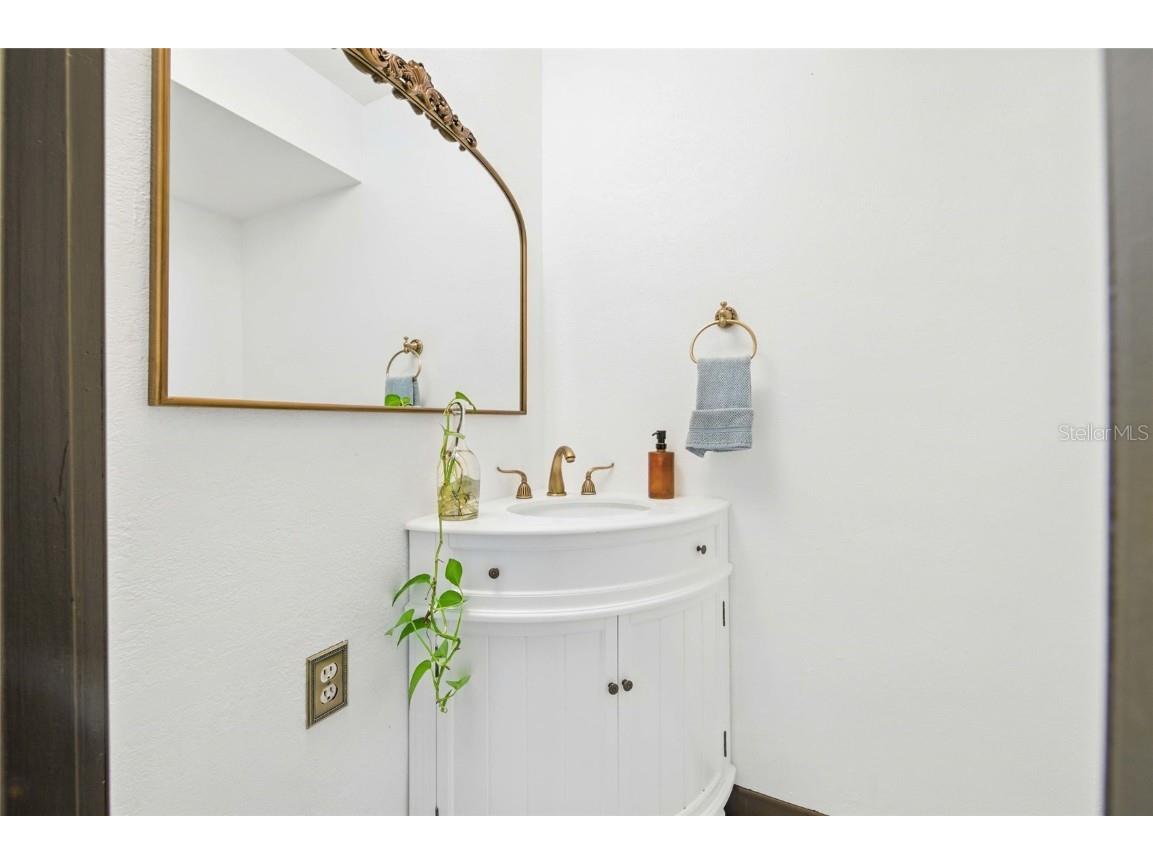 11285 8th Street E Treasure Island FL 33706 - BOCA CIEGA BAY TB8389581 image26