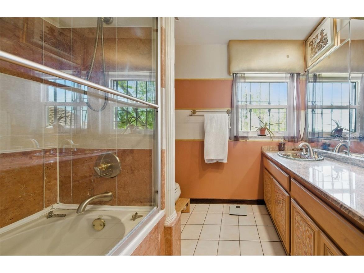 11285 8th Street E Treasure Island FL 33706 - BOCA CIEGA BAY TB8389581 image31