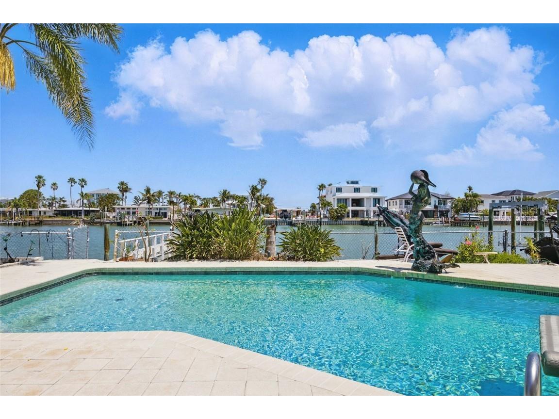 11285 8th Street E Treasure Island FL 33706 - BOCA CIEGA BAY TB8389581 image38
