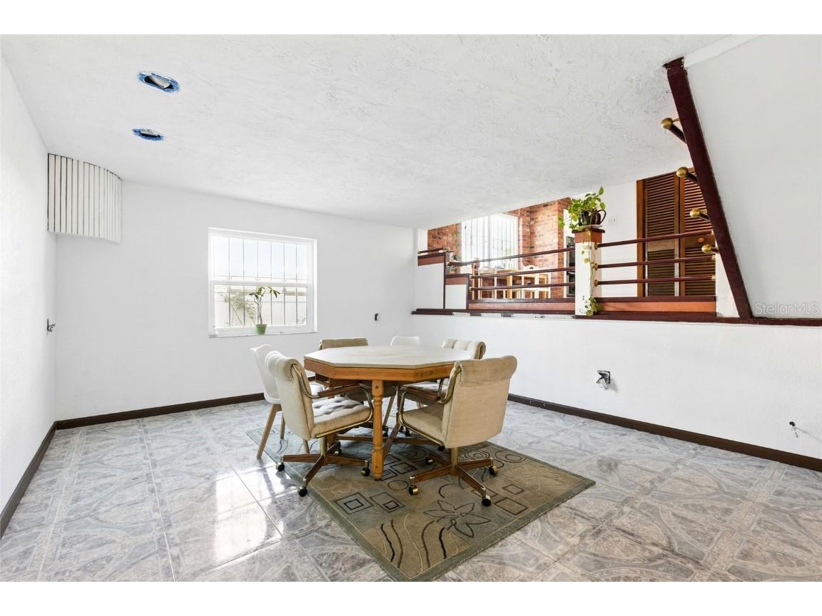 11285 8th Street E Treasure Island FL 33706 - BOCA CIEGA BAY TB8389581 image6