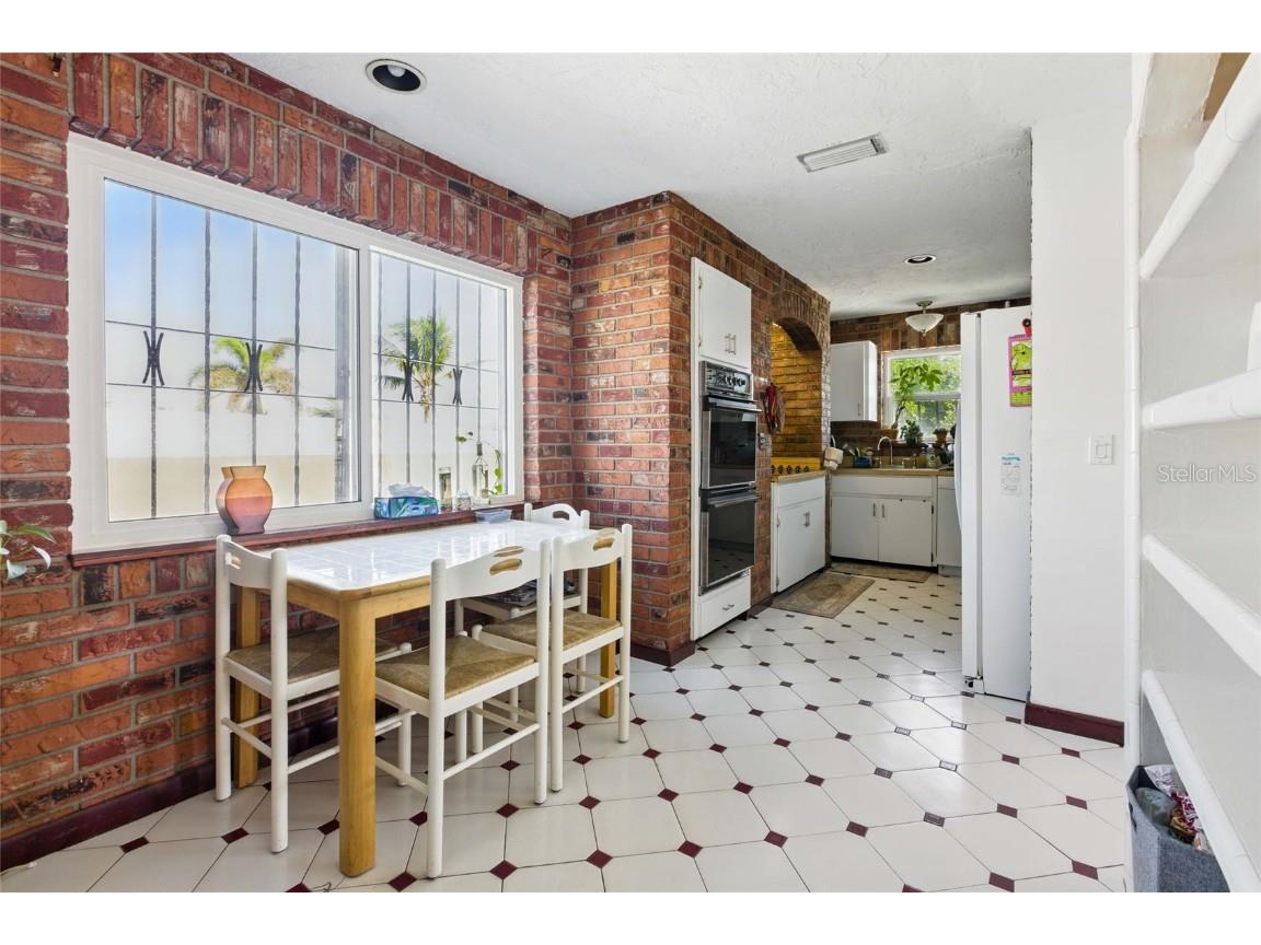 11285 8th Street E Treasure Island FL 33706 - BOCA CIEGA BAY TB8389581 image8