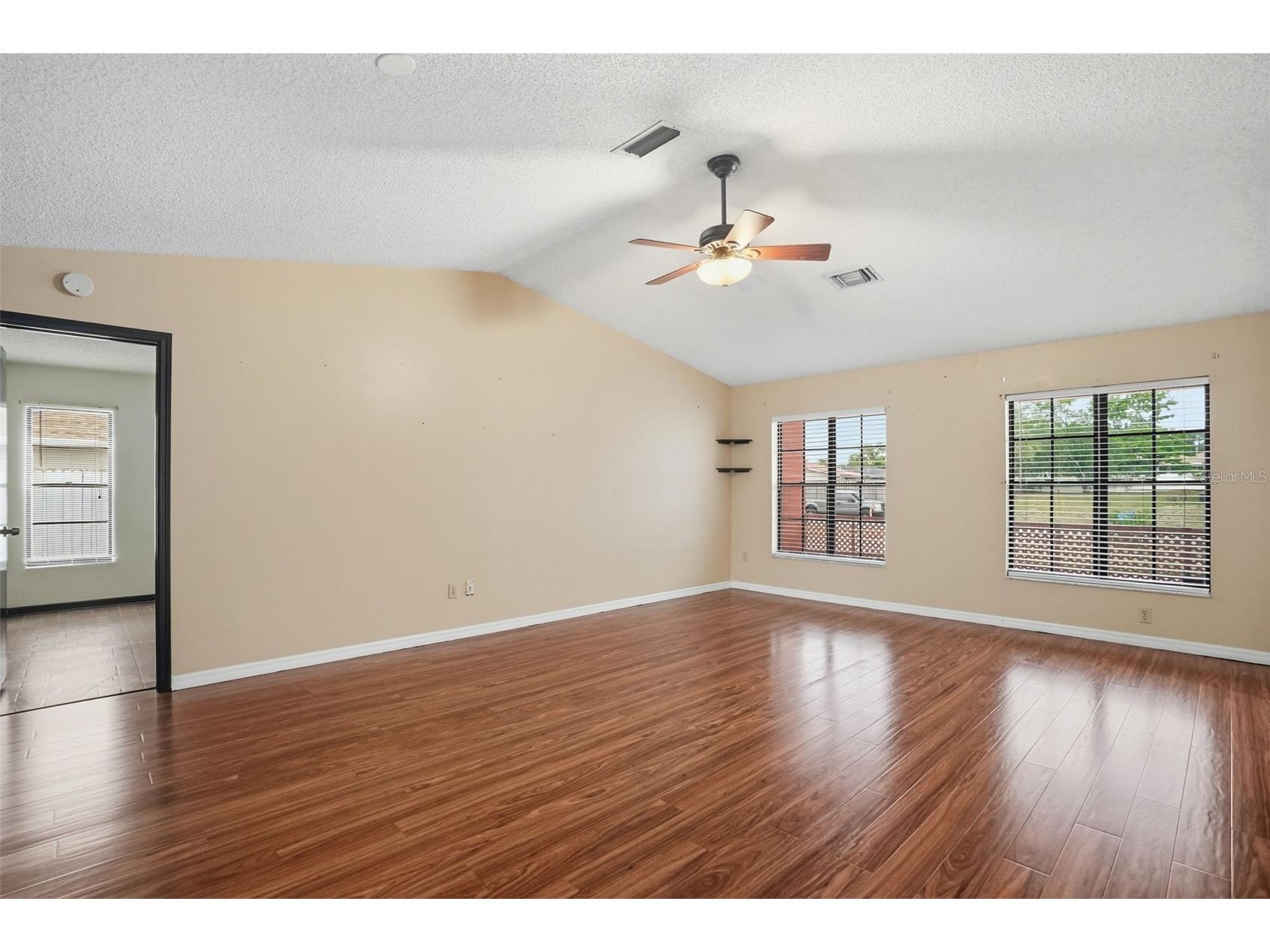 11286 Roland Street Spring Hill FL 34609 W7885763 image6