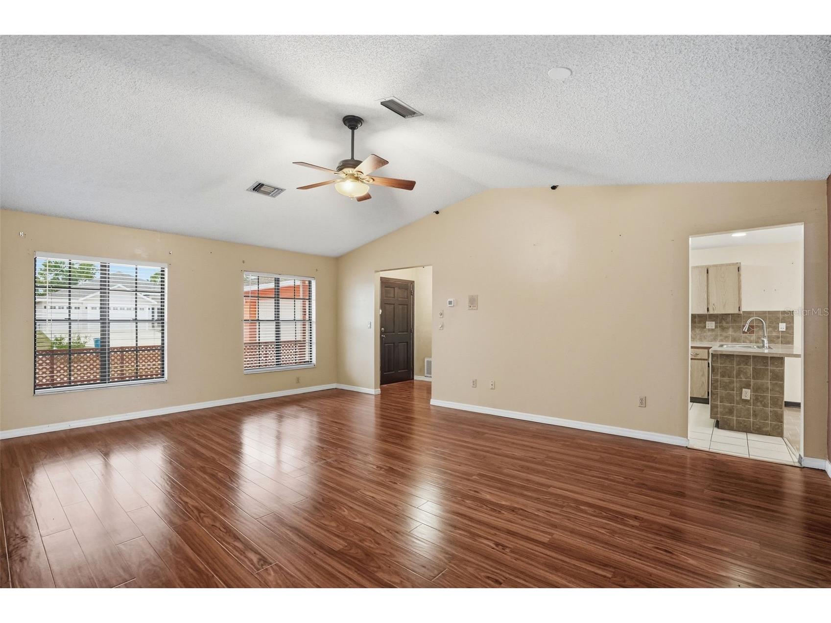 11286 Roland Street Spring Hill FL 34609 W7885763 image8