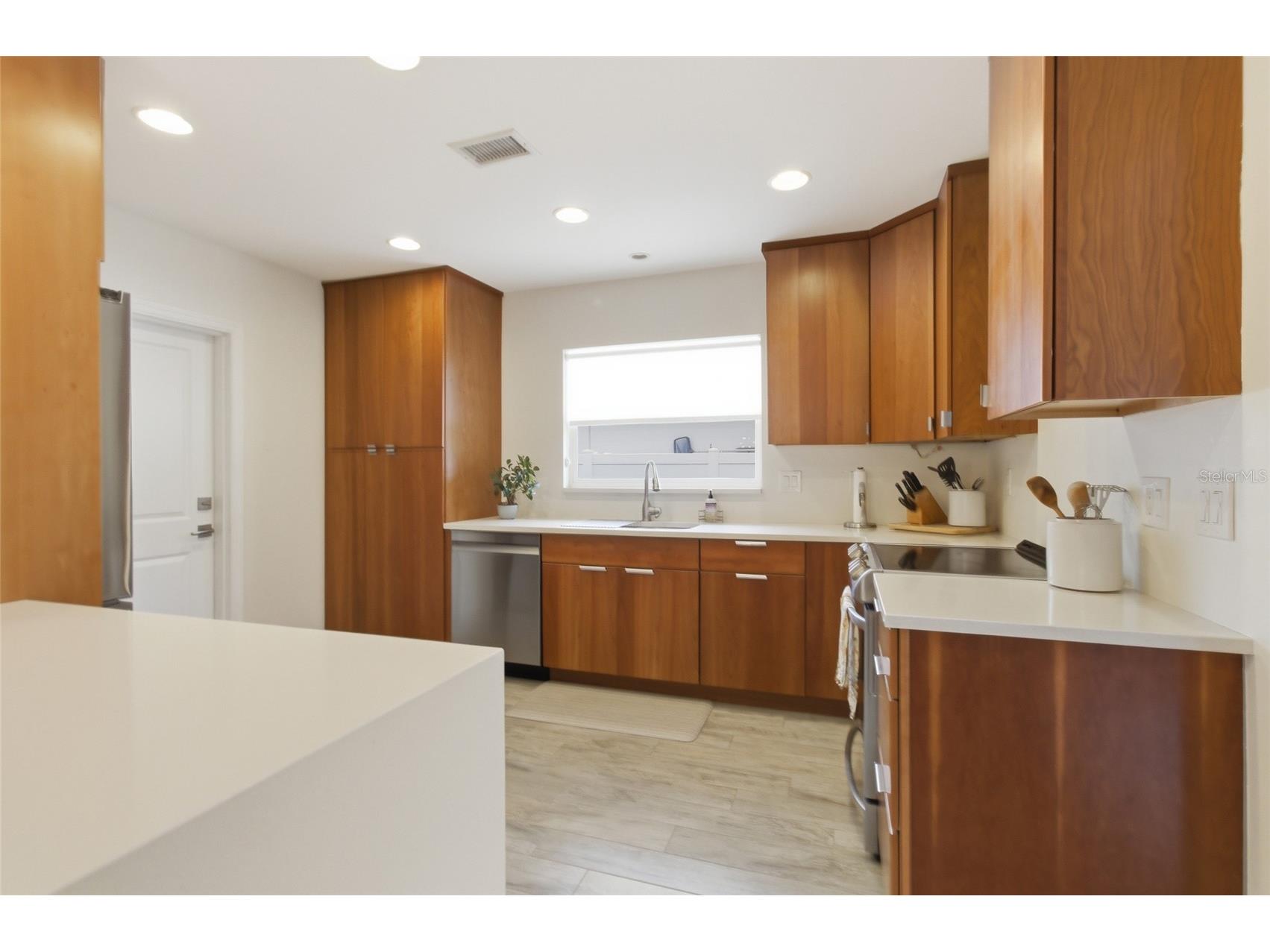 1129 39th Avenue NE Saint Petersburg FL 33703 TB8468900 image18
