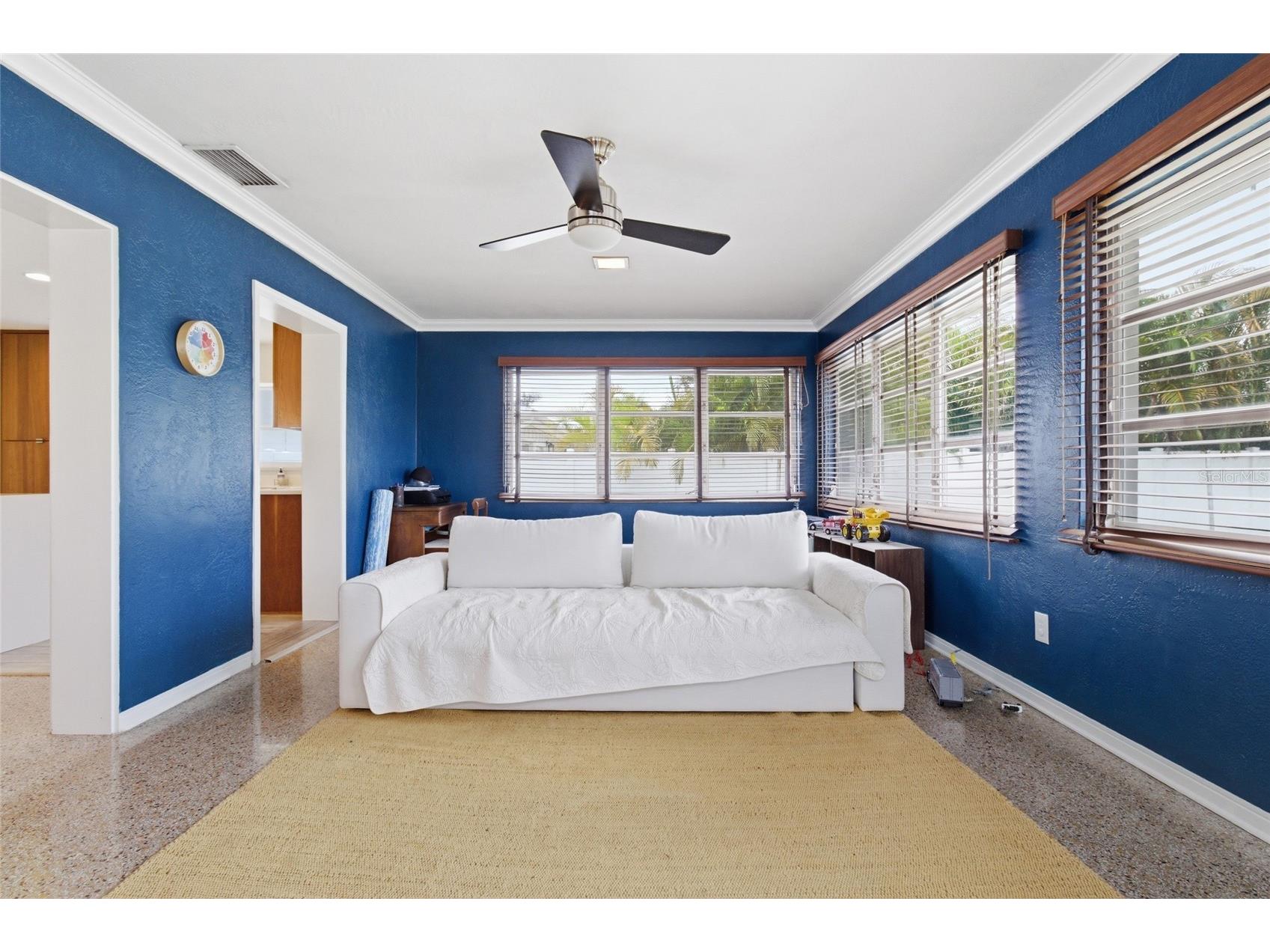 1129 39th Avenue NE Saint Petersburg FL 33703 TB8468900 image25