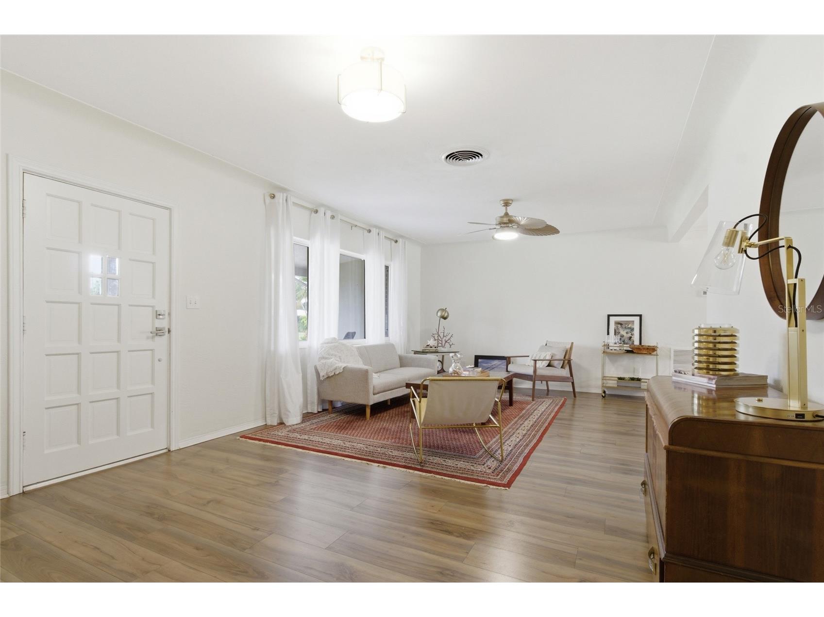 1129 39th Avenue NE Saint Petersburg FL 33703 TB8468900 image6