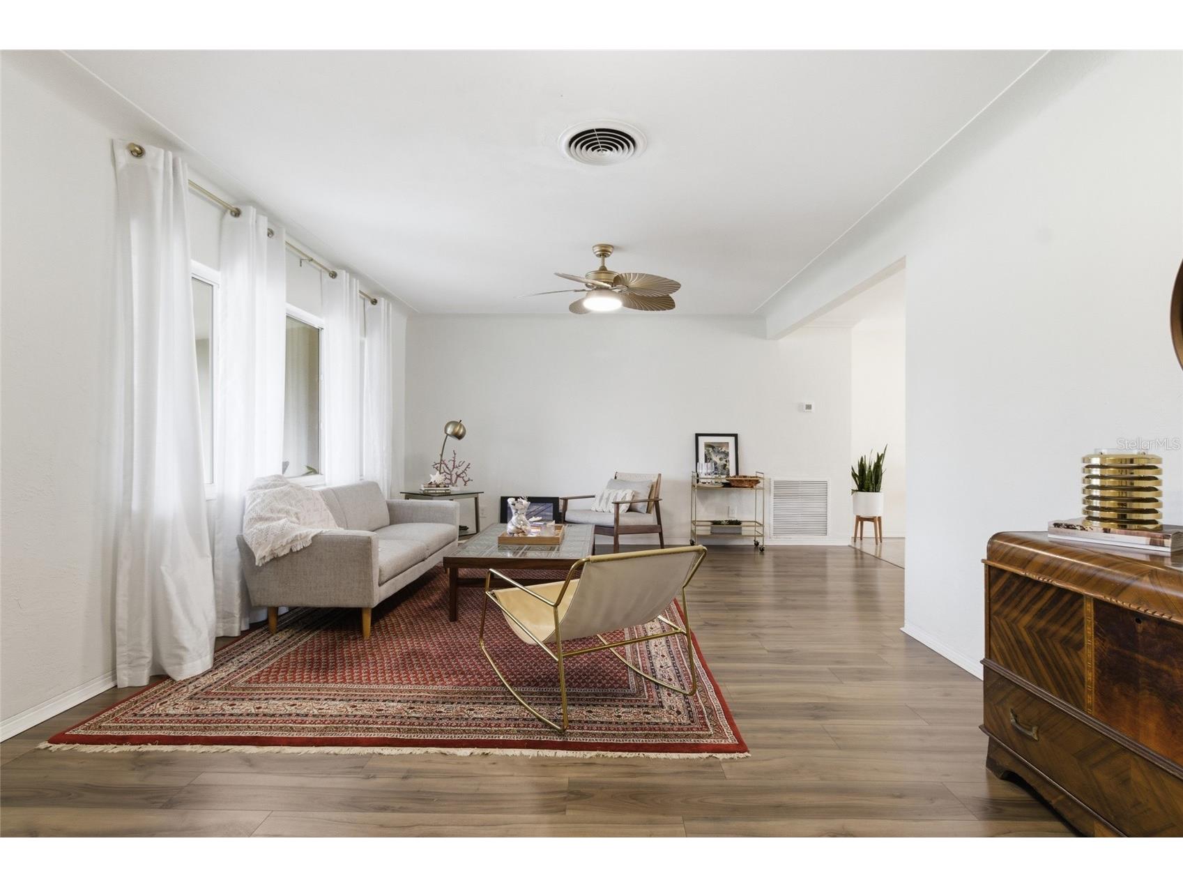 1129 39th Avenue NE Saint Petersburg FL 33703 TB8468900 image8