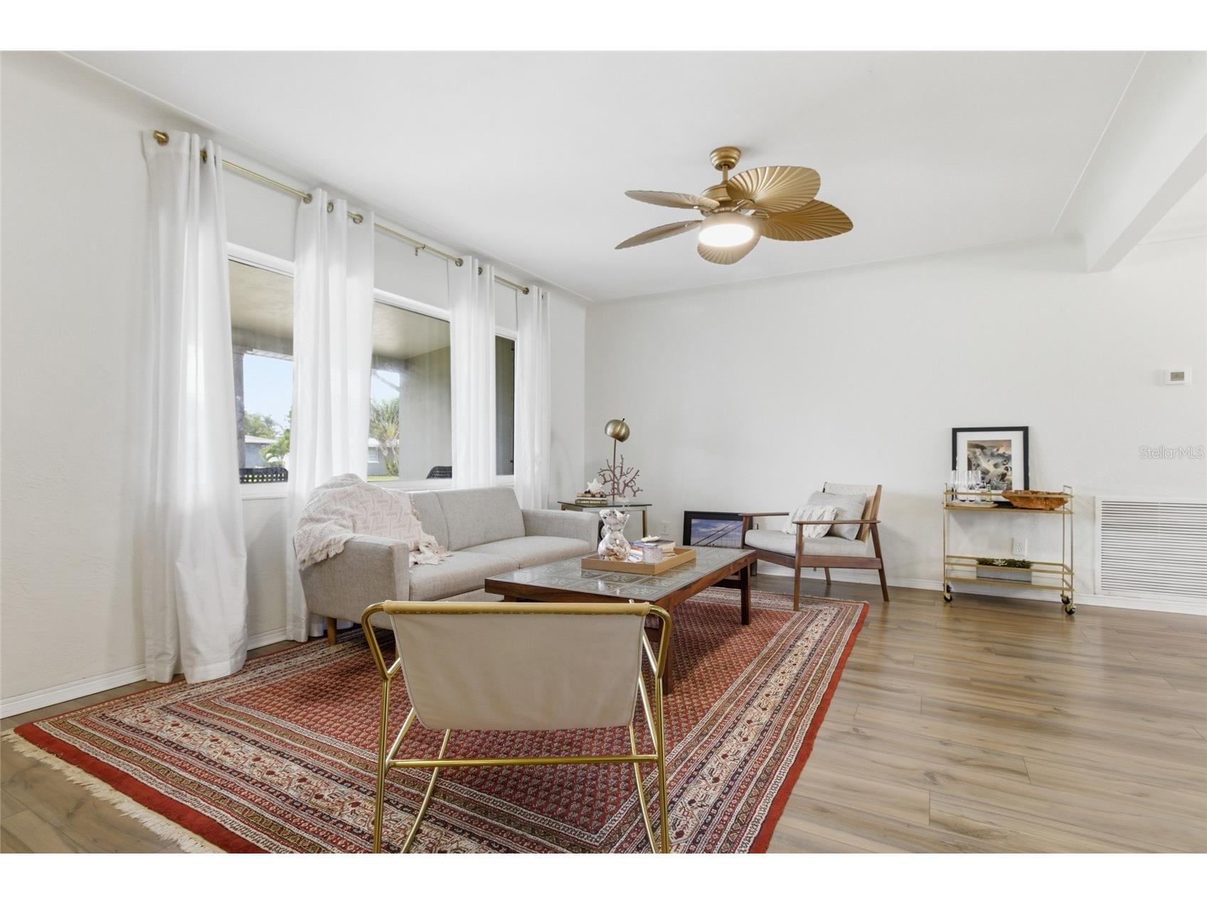 1129 39th Avenue NE Saint Petersburg FL 33703 TB8468900 image9