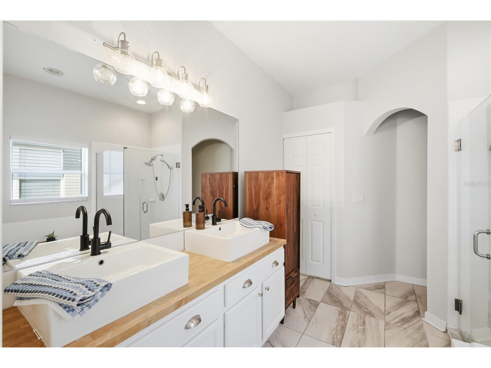 1129 Emerald Hill Way Valrico FL 33594 TB8472148 image13