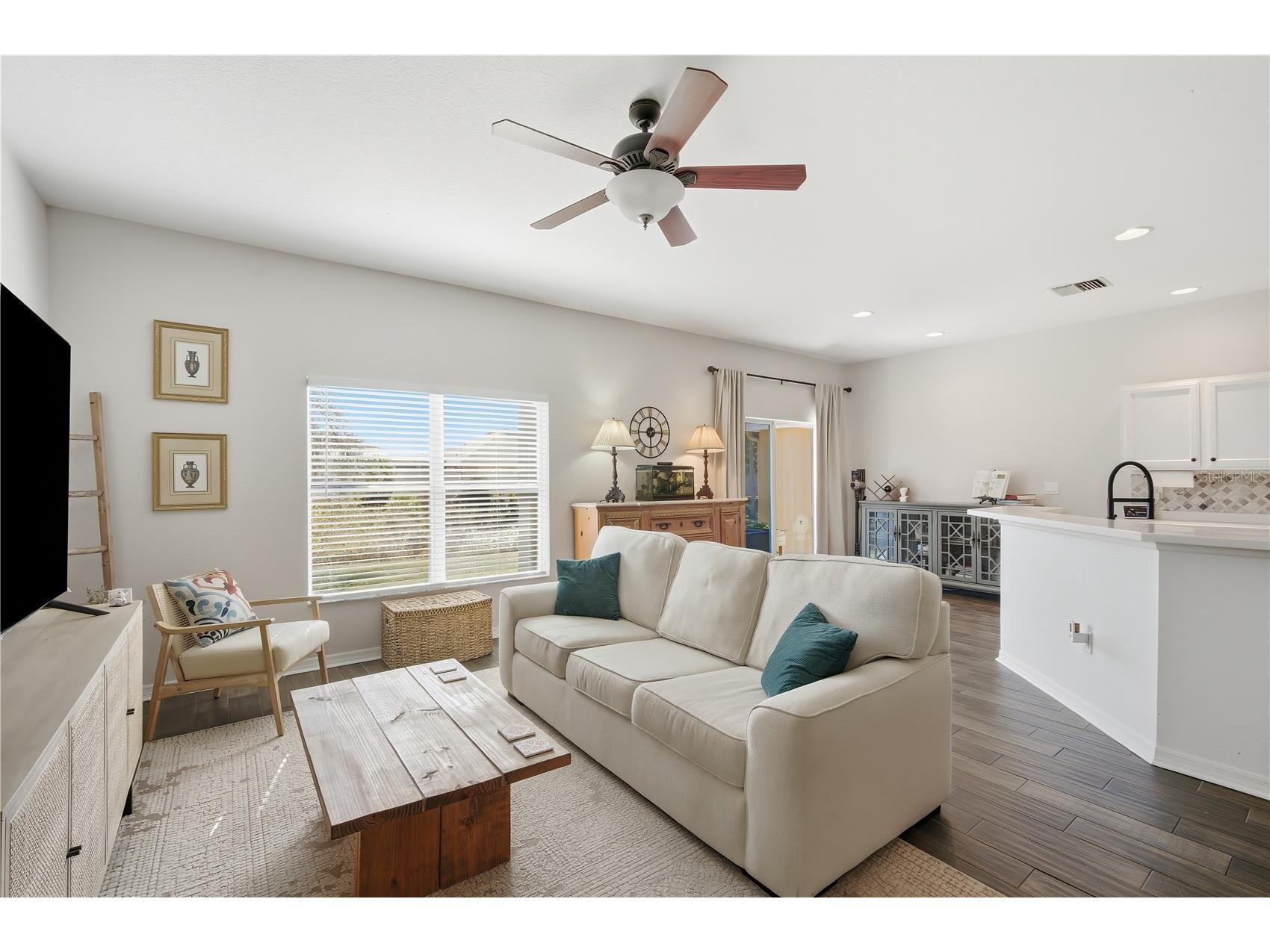 1129 Emerald Hill Way Valrico FL 33594 TB8472148 image6