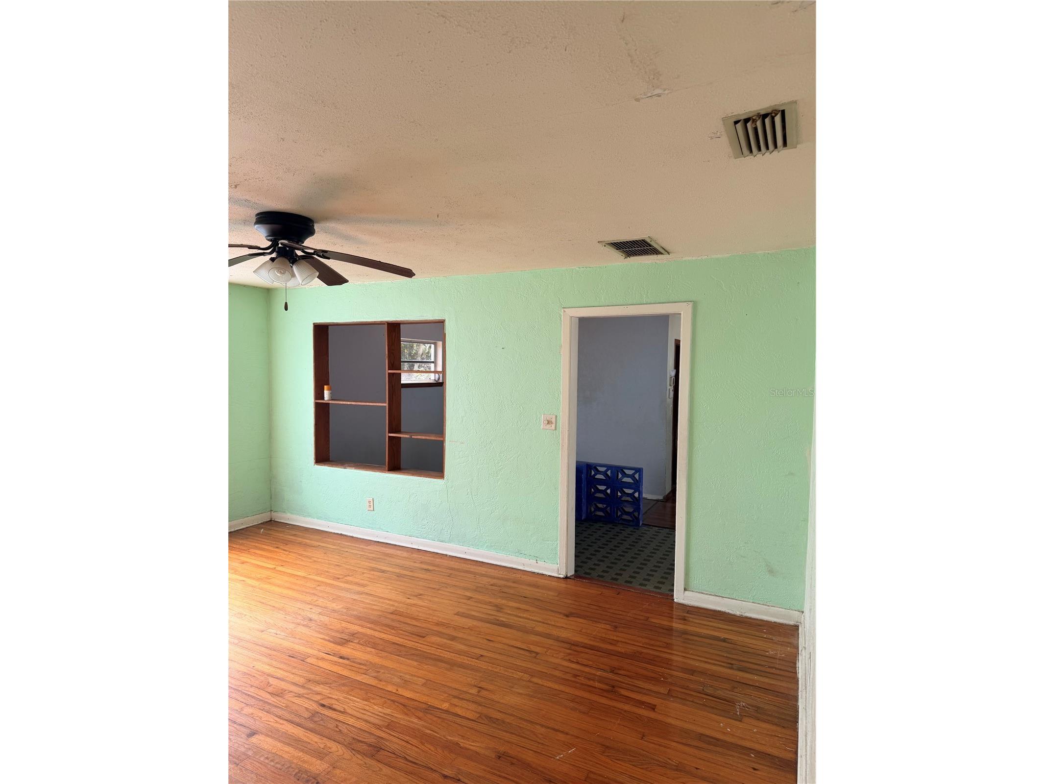 1129 Holly Avenue Daytona Beach FL 32117 O6386401 image4