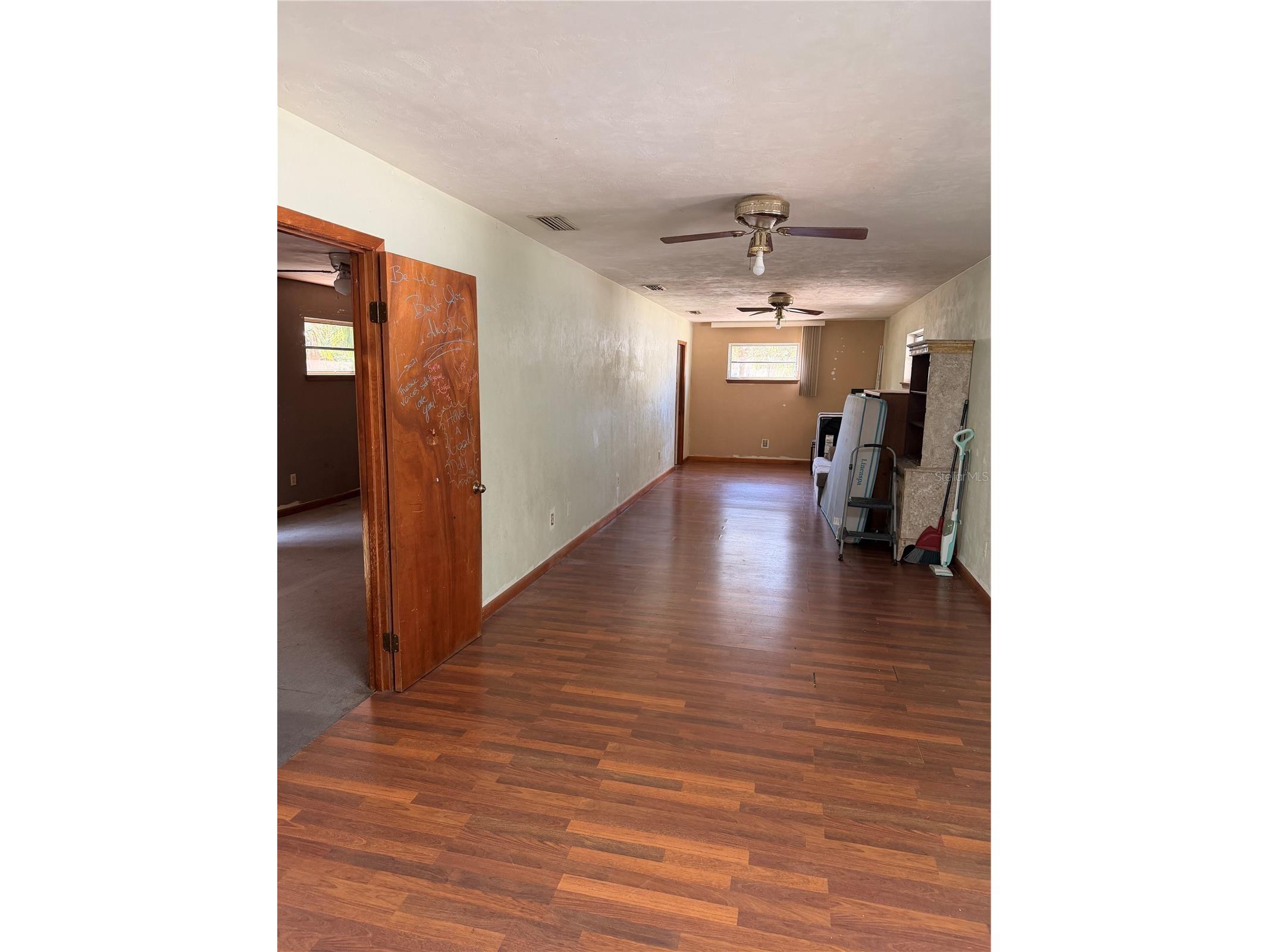 1129 Holly Avenue Daytona Beach FL 32117 O6386401 image9