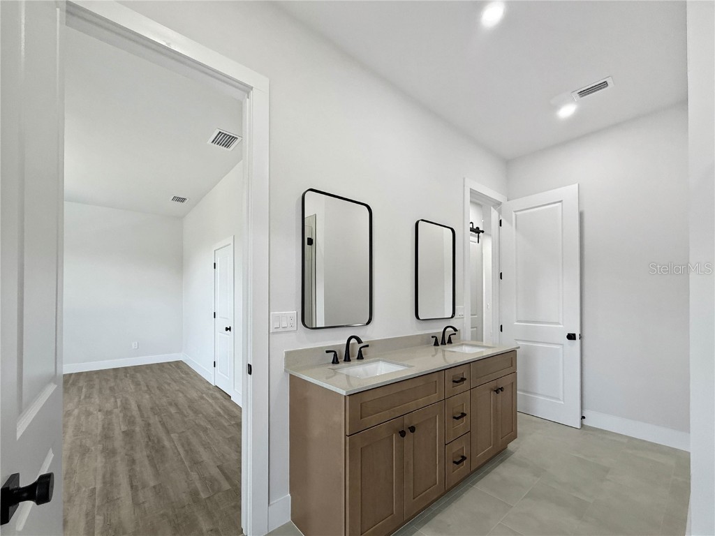 1129 Seagrape Ln Sanibel FL 33957 C7505647 image23