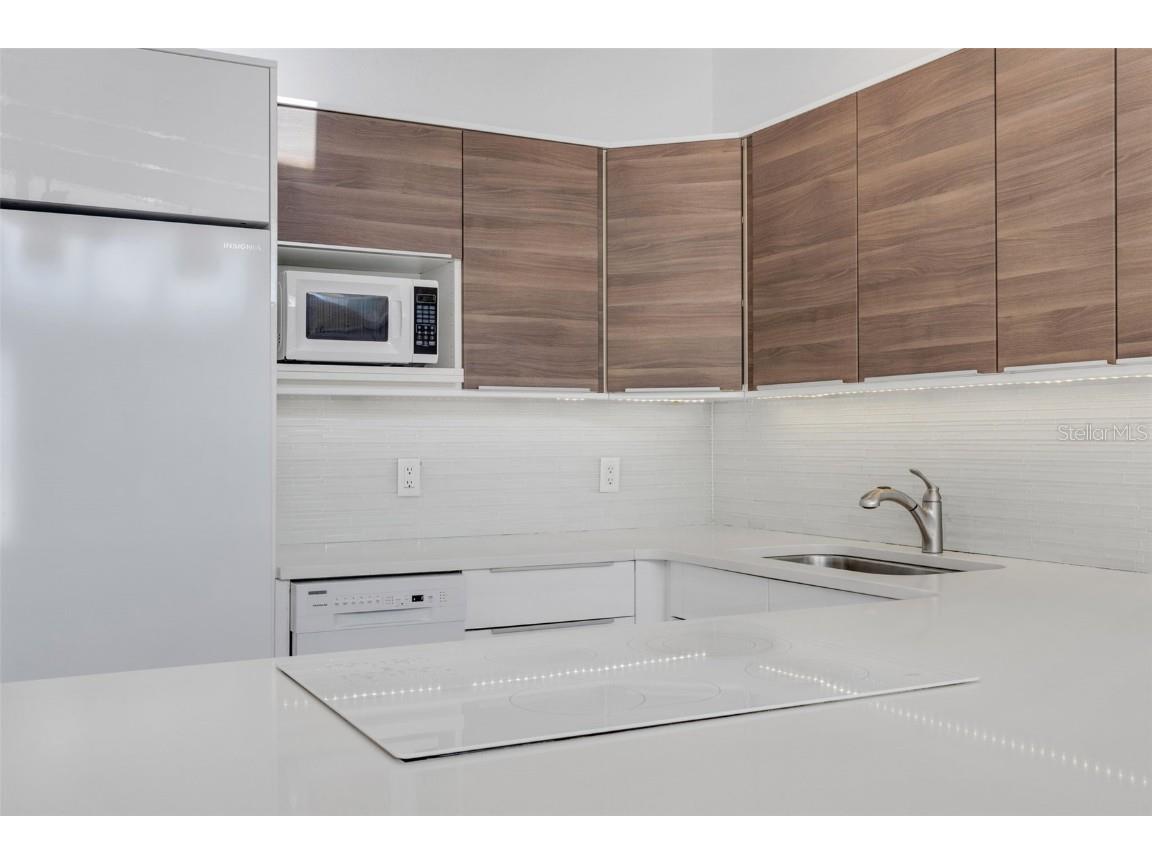 1129 Seaside Drive #7 Sarasota FL 34242 - GULF OF AMERICA A4667455 image14