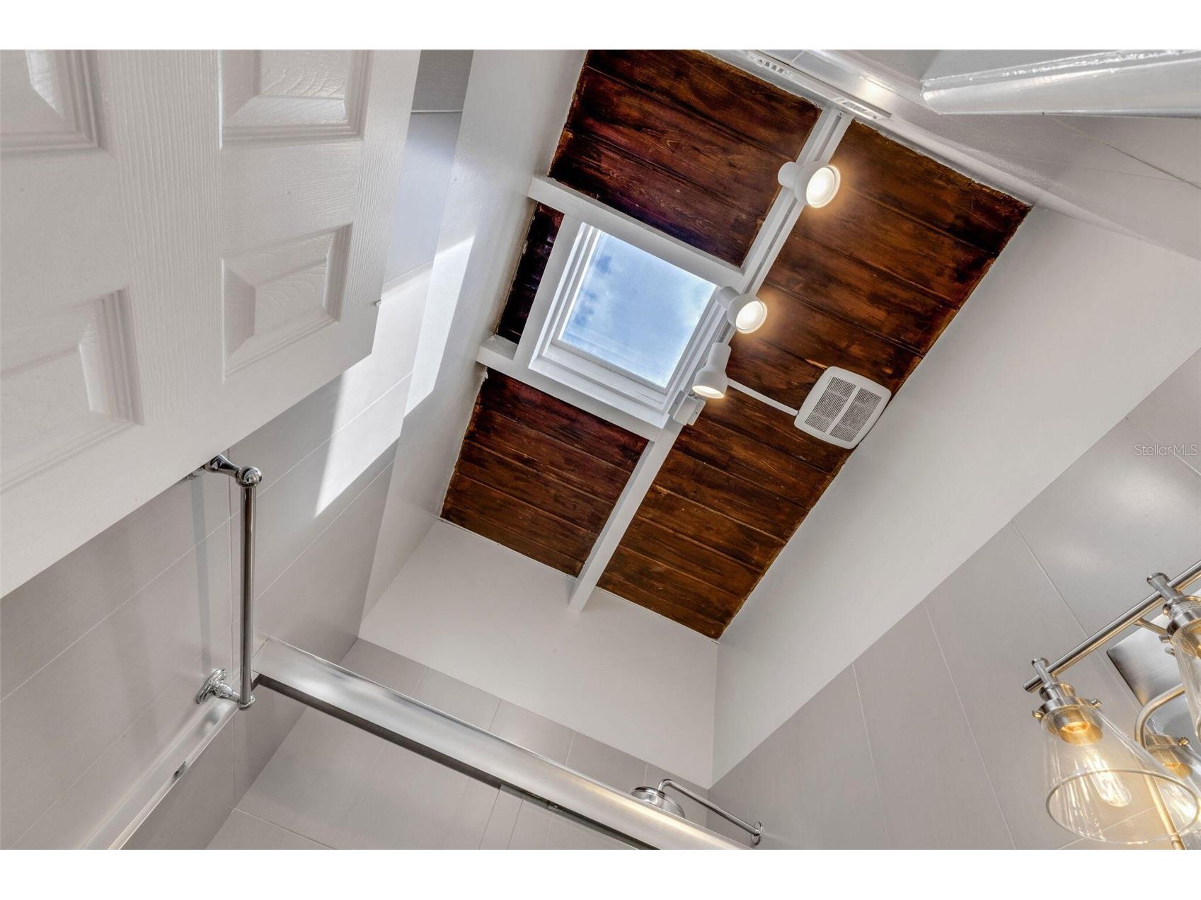 1129 Seaside Drive #7 Sarasota FL 34242 O6384384 image16