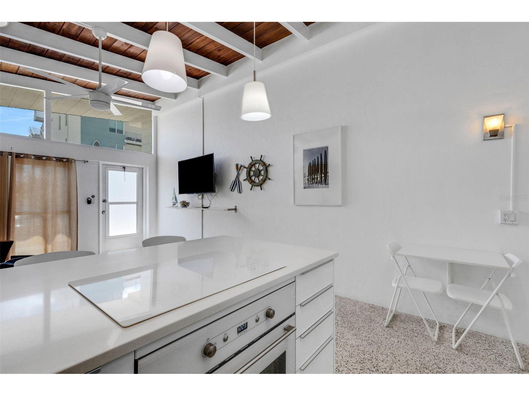 1129 Seaside Drive #7 Sarasota FL 34242 O6384384 image6