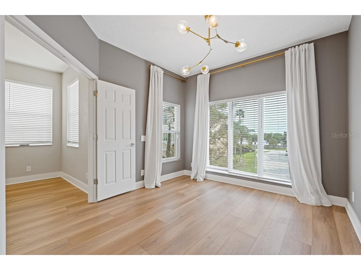 1129 Venetian Harbor Drive NE Saint Petersburg FL 33702 TB8426411 image21