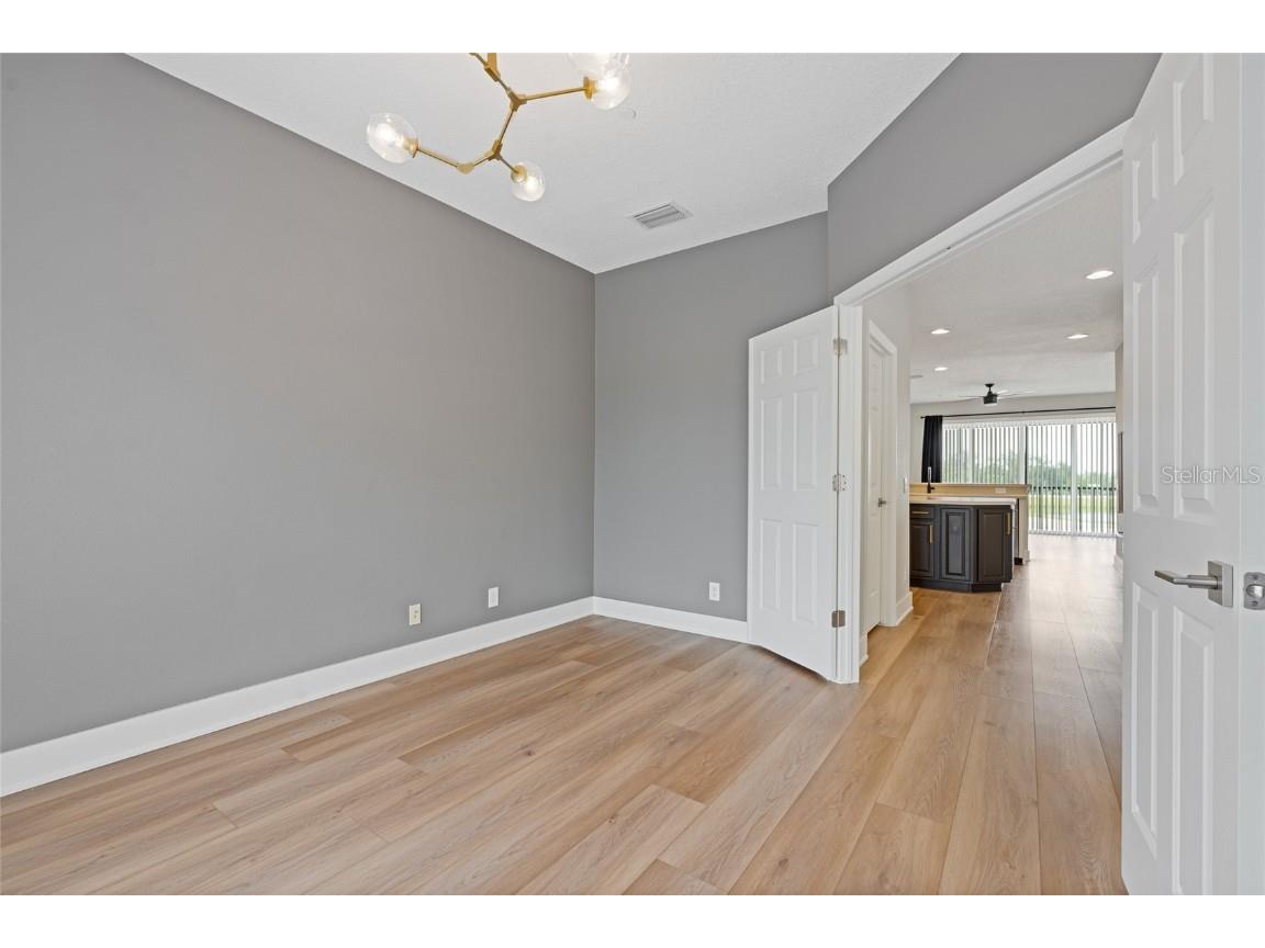 1129 Venetian Harbor Drive NE Saint Petersburg FL 33702 TB8426411 image23