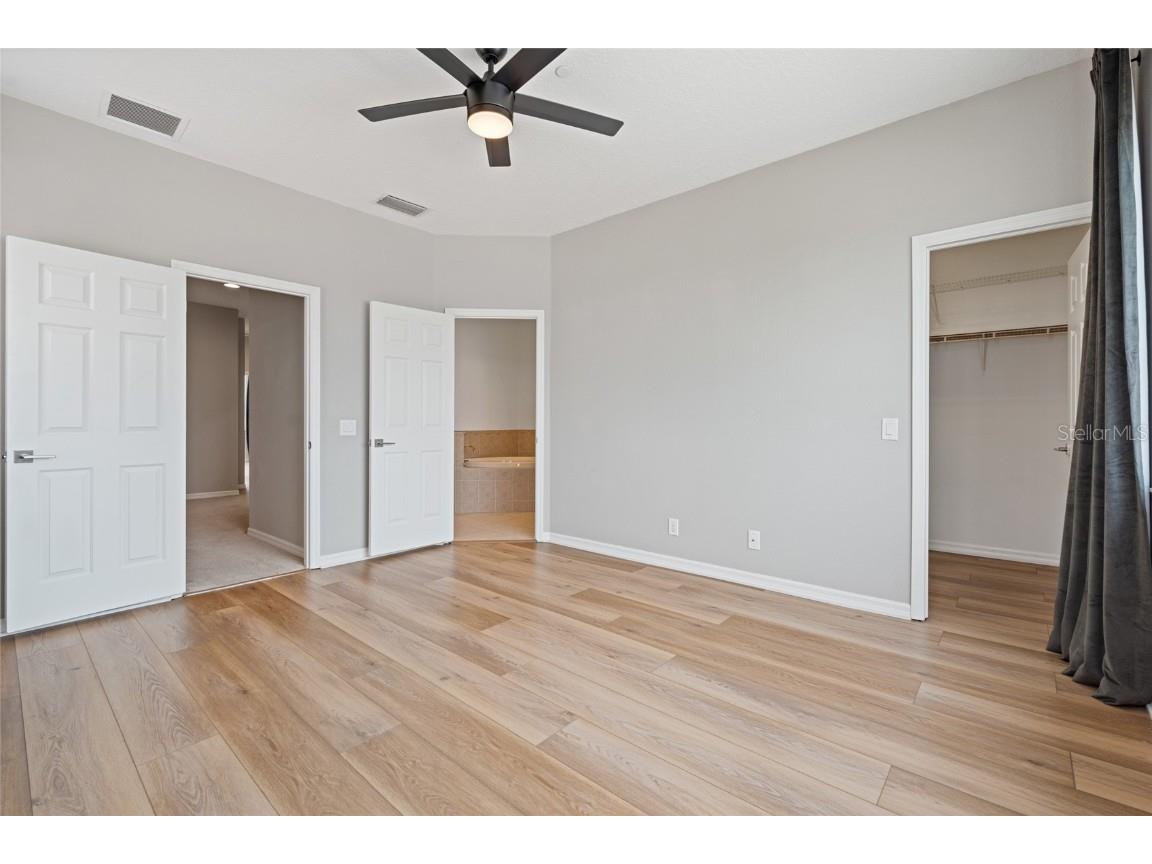 1129 Venetian Harbor Drive NE Saint Petersburg FL 33702 TB8426411 image27