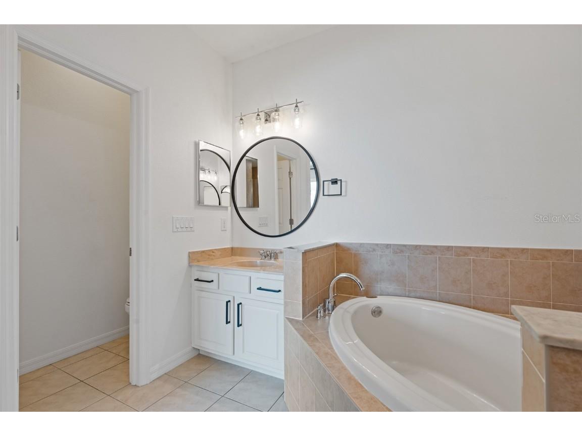 1129 Venetian Harbor Drive NE Saint Petersburg FL 33702 TB8426411 image33