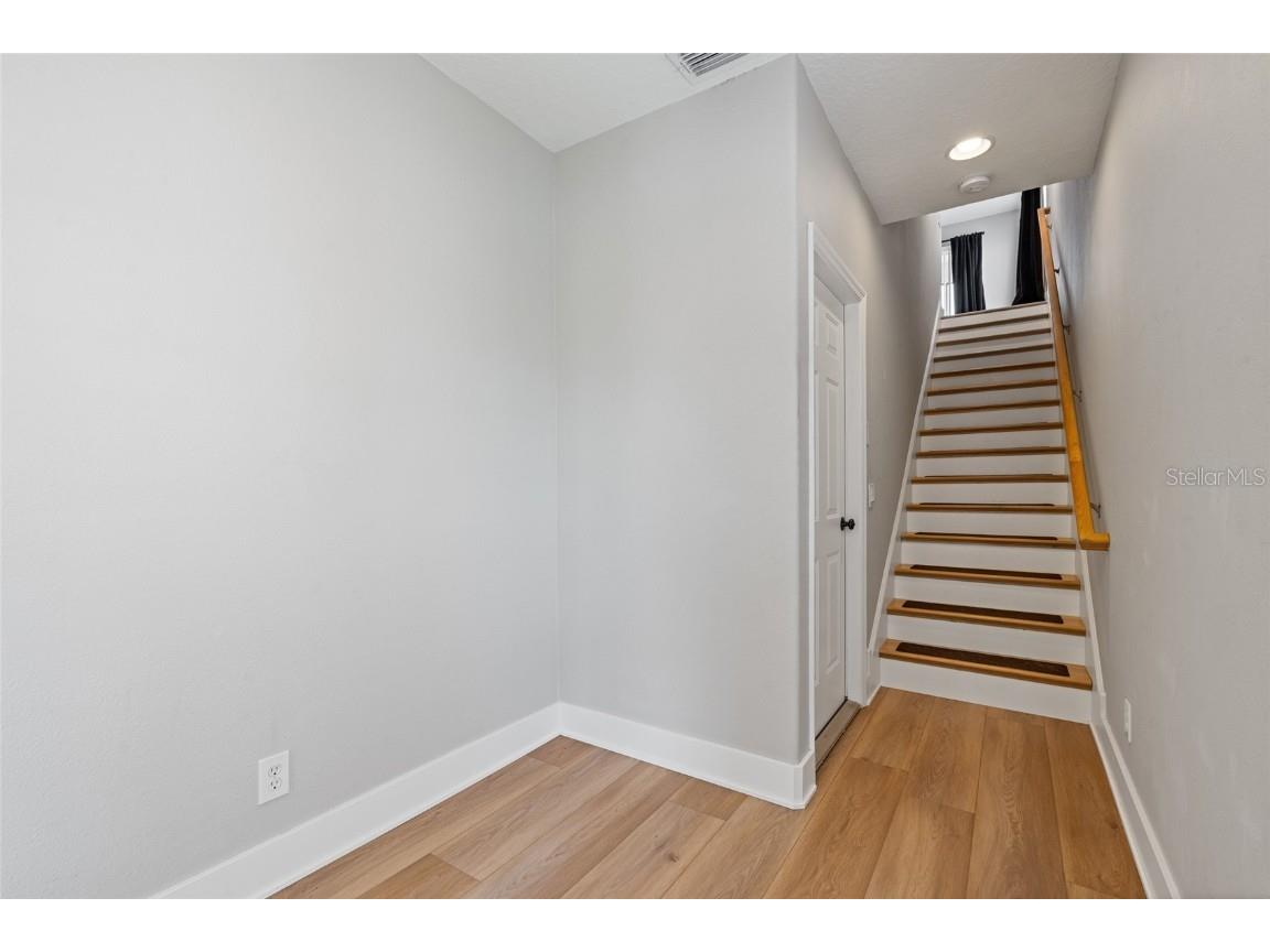 1129 Venetian Harbor Drive NE Saint Petersburg FL 33702 TB8426411 image4