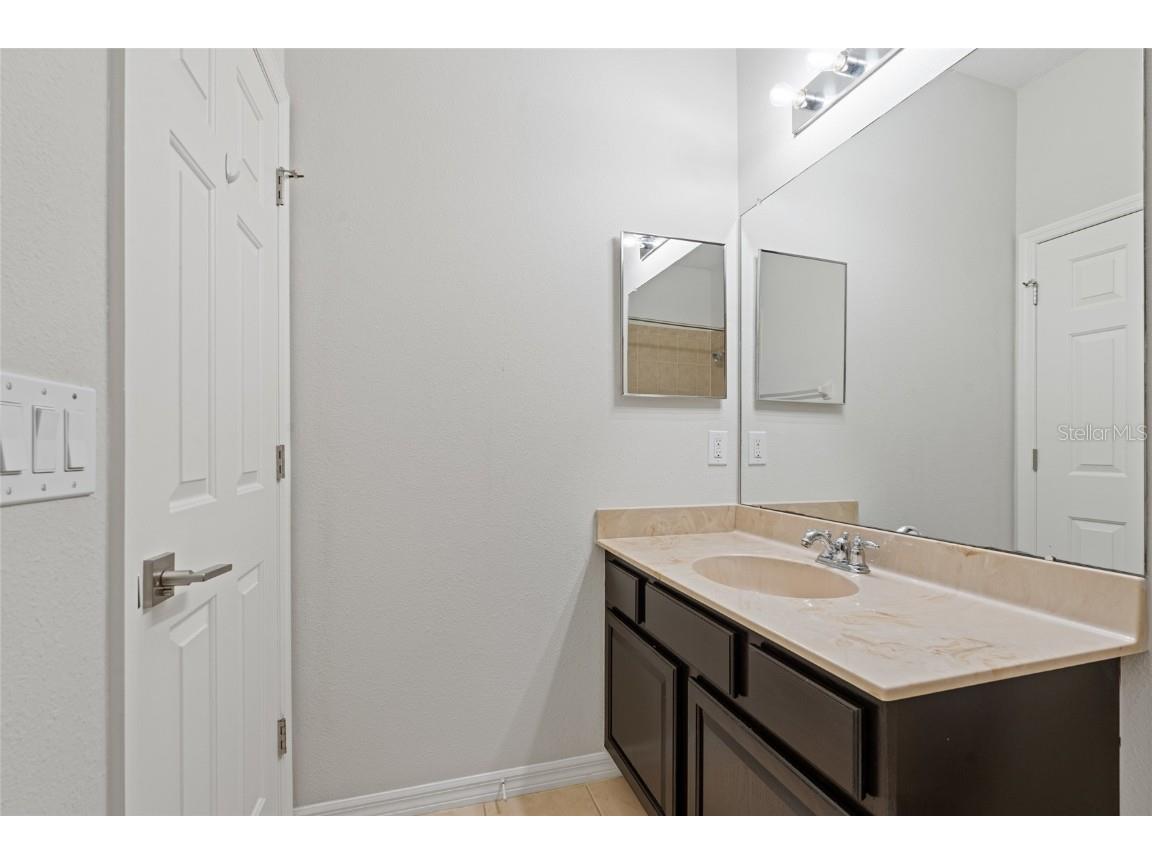 1129 Venetian Harbor Drive NE Saint Petersburg FL 33702 TB8426411 image44